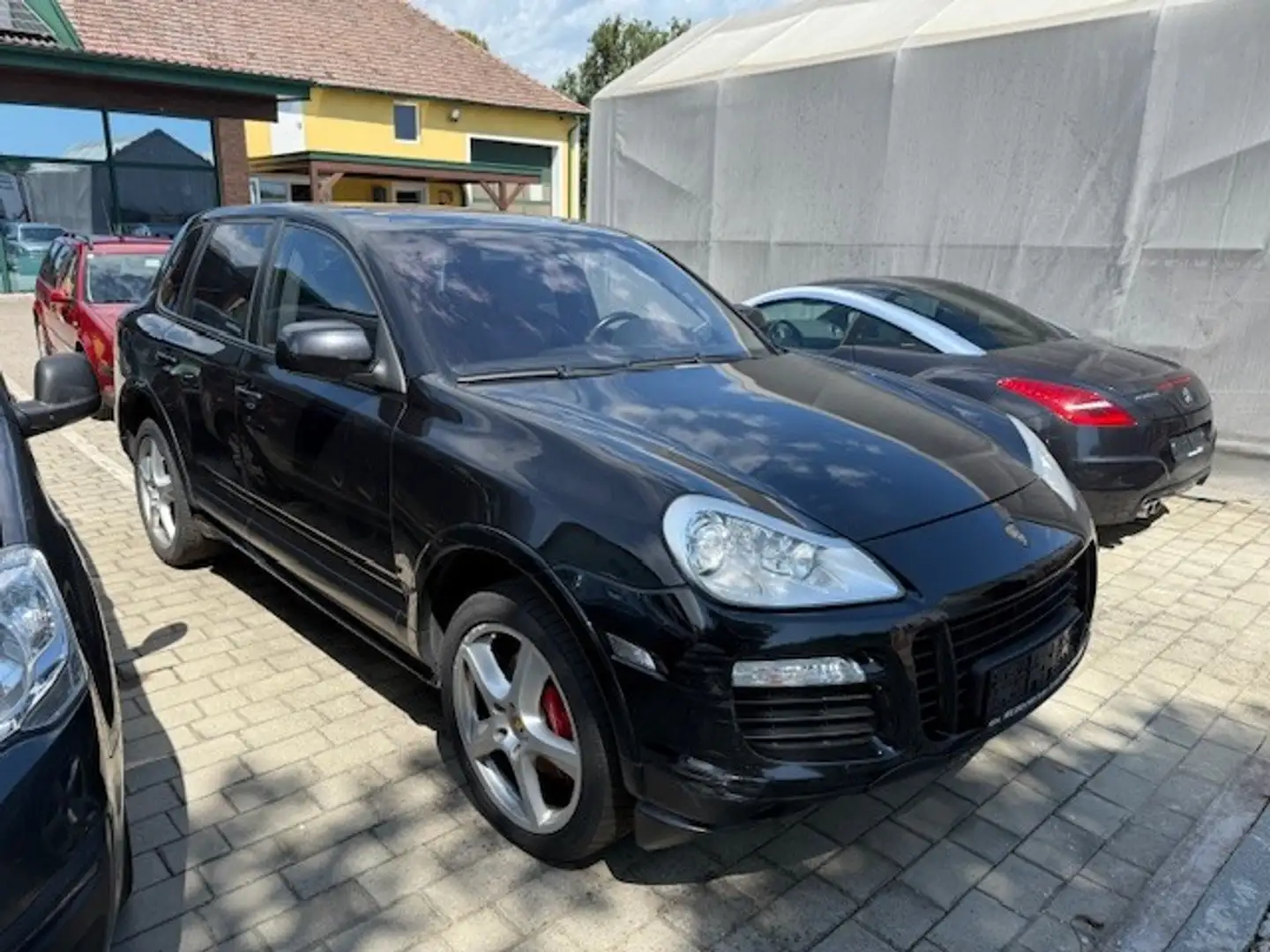 Porsche Cayenne GTS Aut. Schwarz - 2
