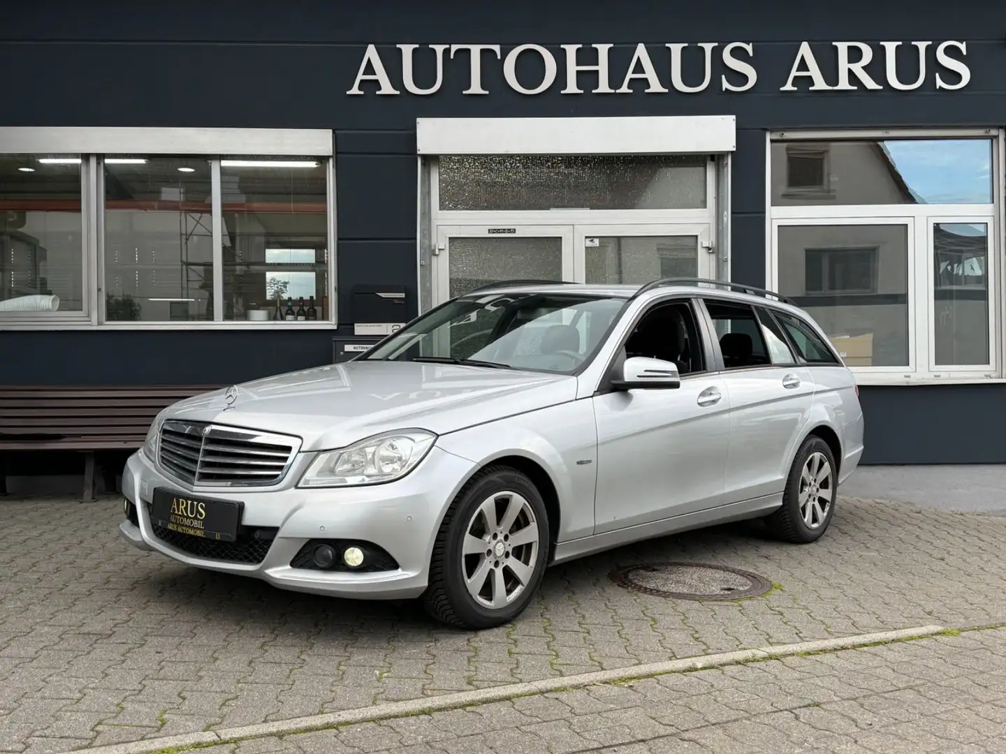 Mercedes-Benz C 180 CDI 2.2 Ltr. Motor-PDC-NAVI-1 Ja.Garantie Silber - 1