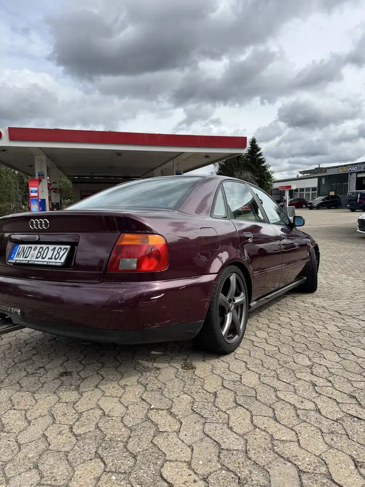 Audi A4 1.6, foto 4