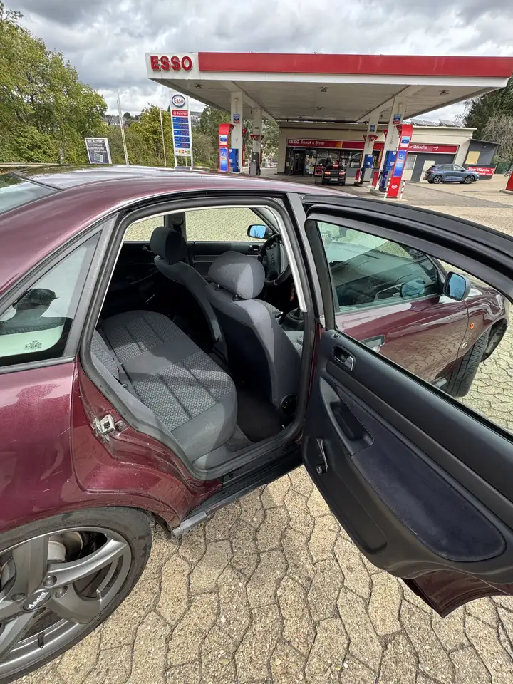 Audi A4 1.6, foto 6