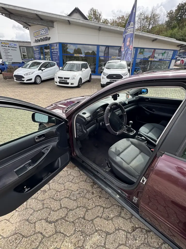 Audi A4 1.6, foto 9