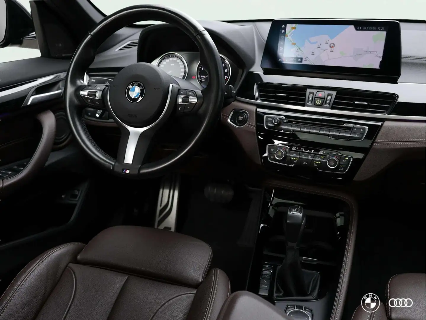 BMW X1 xDr25e M SPORT / ALL OPTIONS Zwart - 2