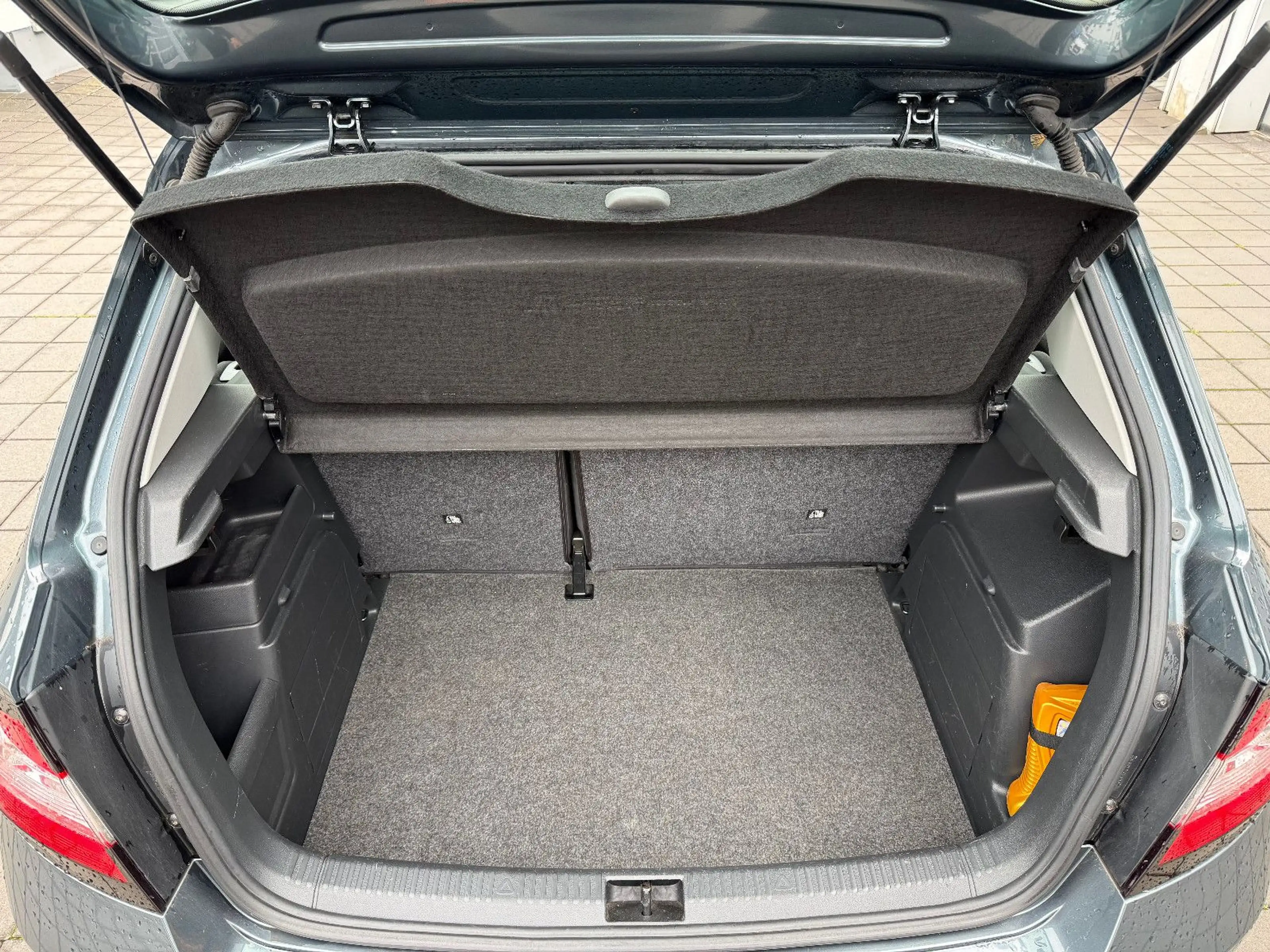 Skoda Fabia Style*2.HAND+SCHECKHEFT+TEMPOMAT+ALLWETTER — photo 9