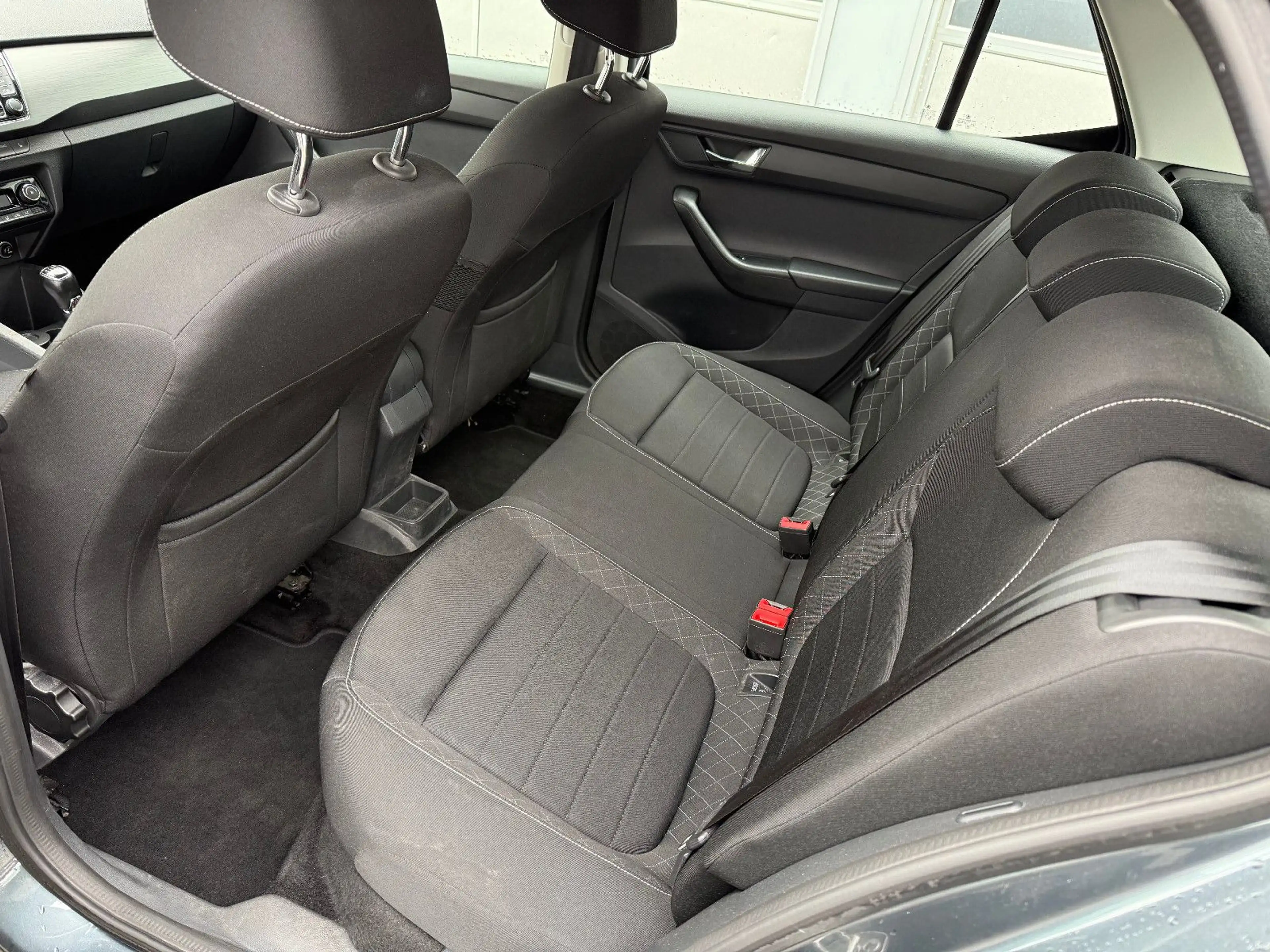 Skoda Fabia Style*2.HAND+SCHECKHEFT+TEMPOMAT+ALLWETTER — photo 12