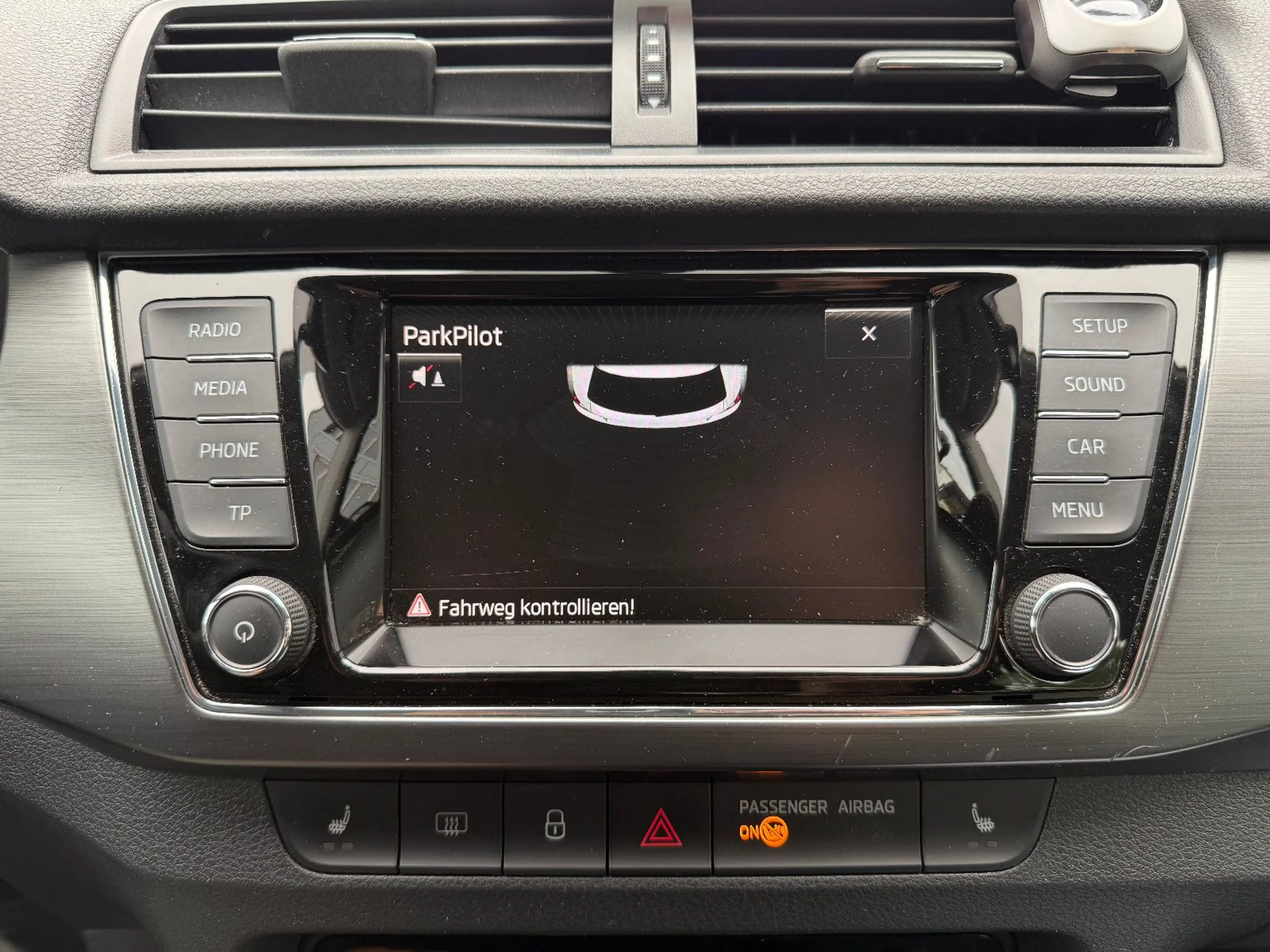 Skoda Fabia Style*2.HAND+SCHECKHEFT+TEMPOMAT+ALLWETTER — photo 15