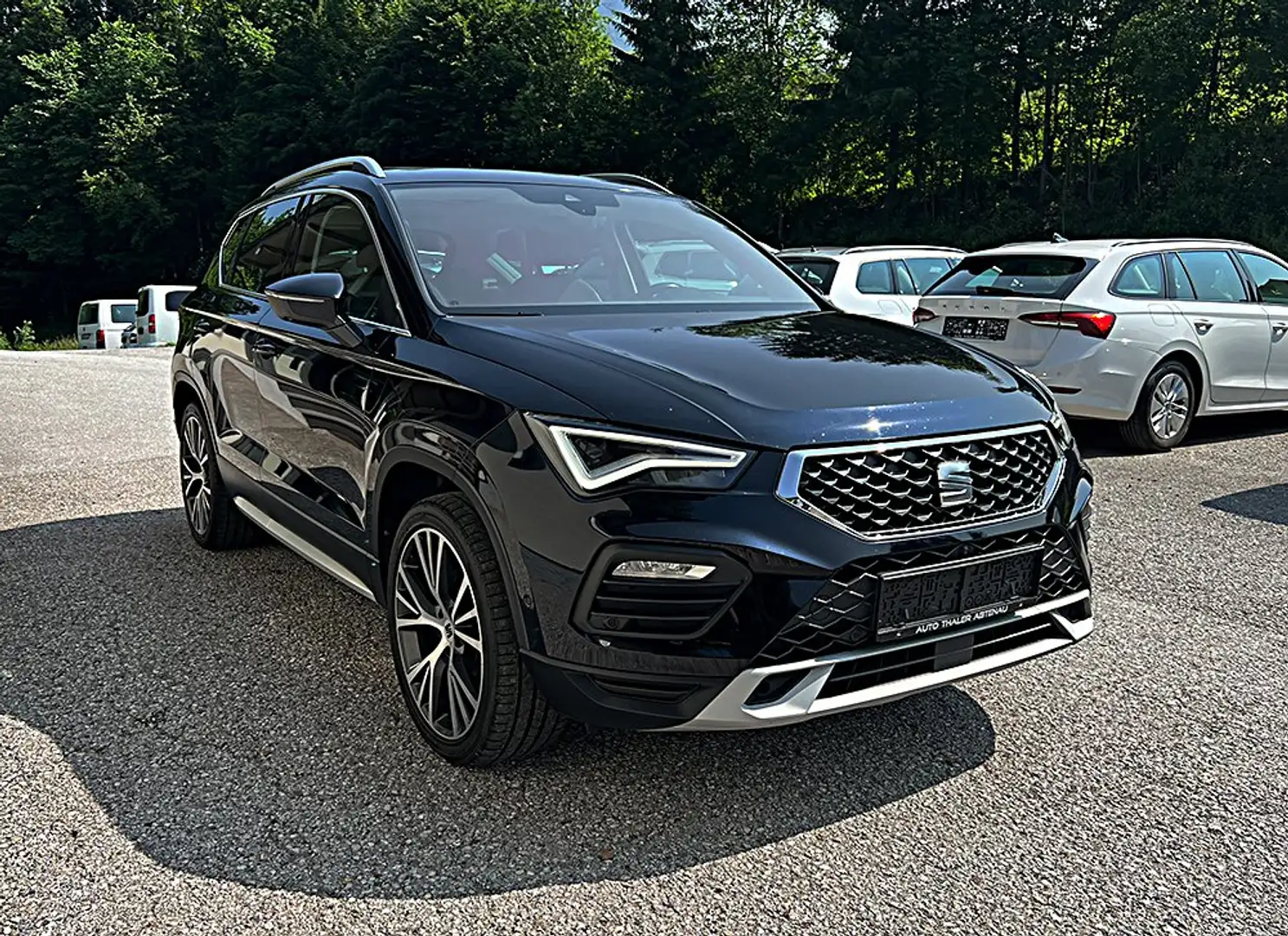 SEAT Ateca 2,0 Xperience 4WD TDI DSG Schwarz - 2