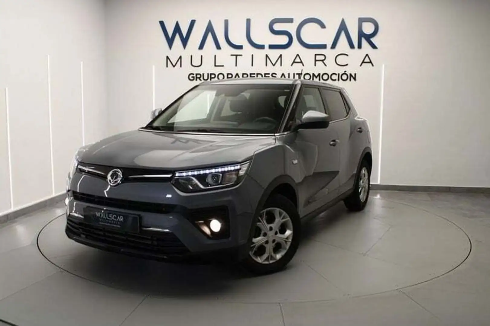 SsangYong Tivoli G12T Urban Gris - 2