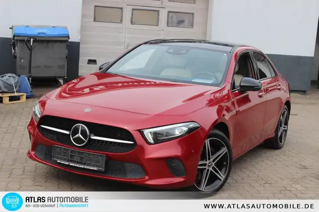 Mercedes-Benz A 250 e LIM e DCT LED=LEDER=NAVI=PANORAMADACH=NI