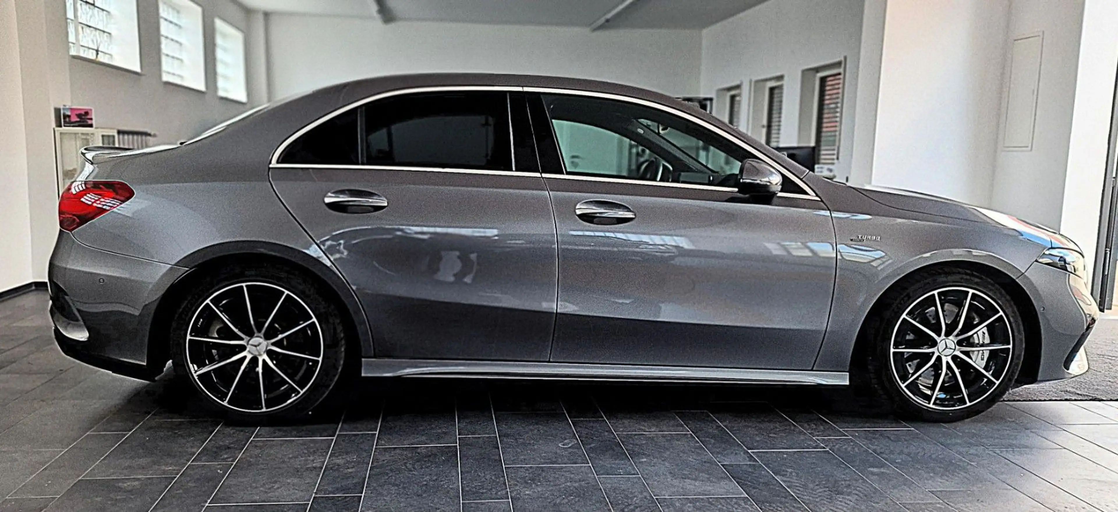 Mercedes-Benz A 35 AMG 4M Limo Facelift/Night/Ambiente/Memory — photo 5
