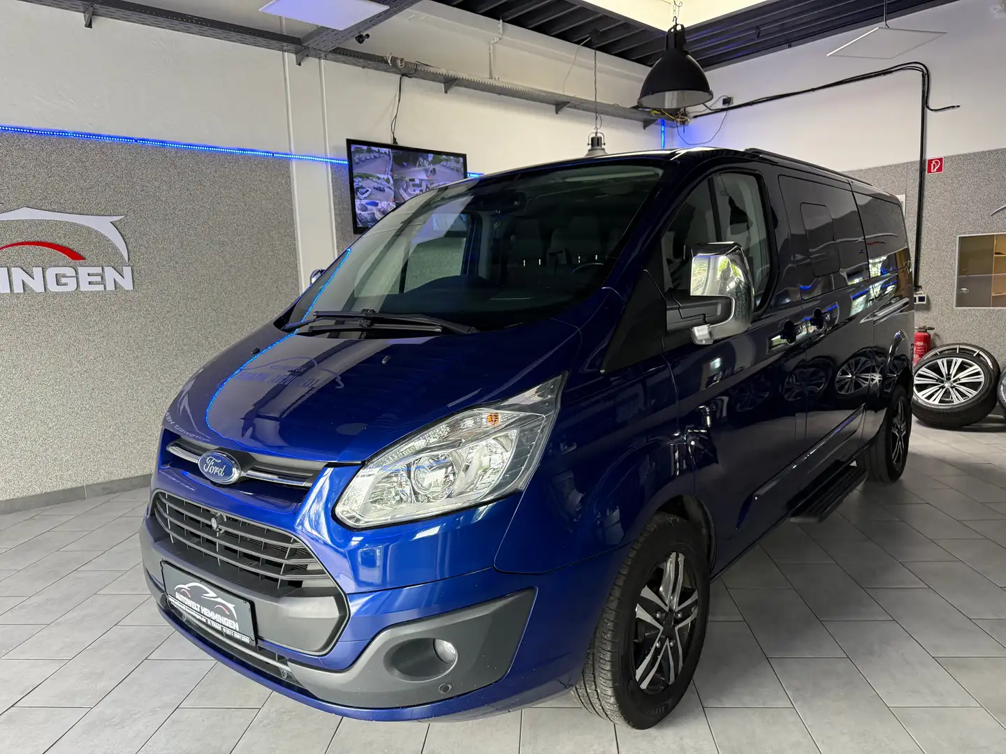 Ford Transit Custom 310 L2 Tourneo Titanium*12M.Garantie*Finanzierung* Blau - 1
