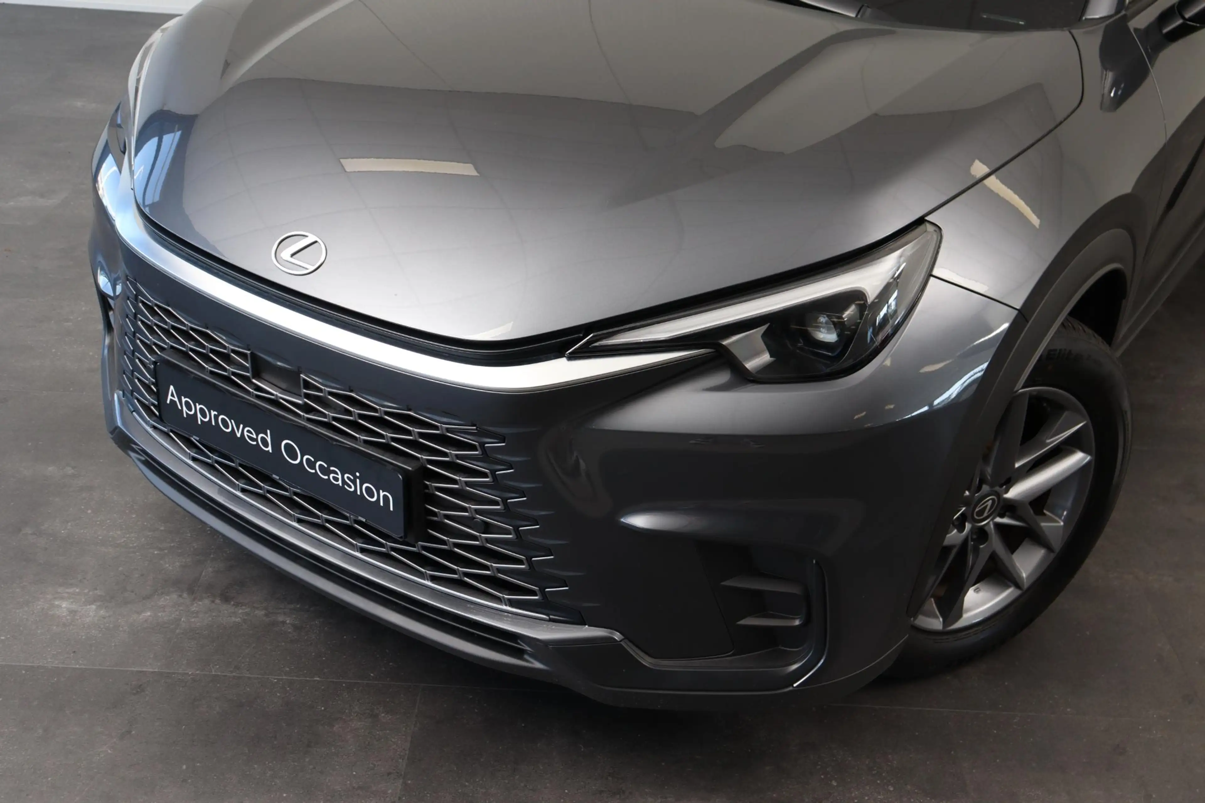 Lexus LBX Business Line 2WD Limited, Stuur, Stoelverwarming — photo 12