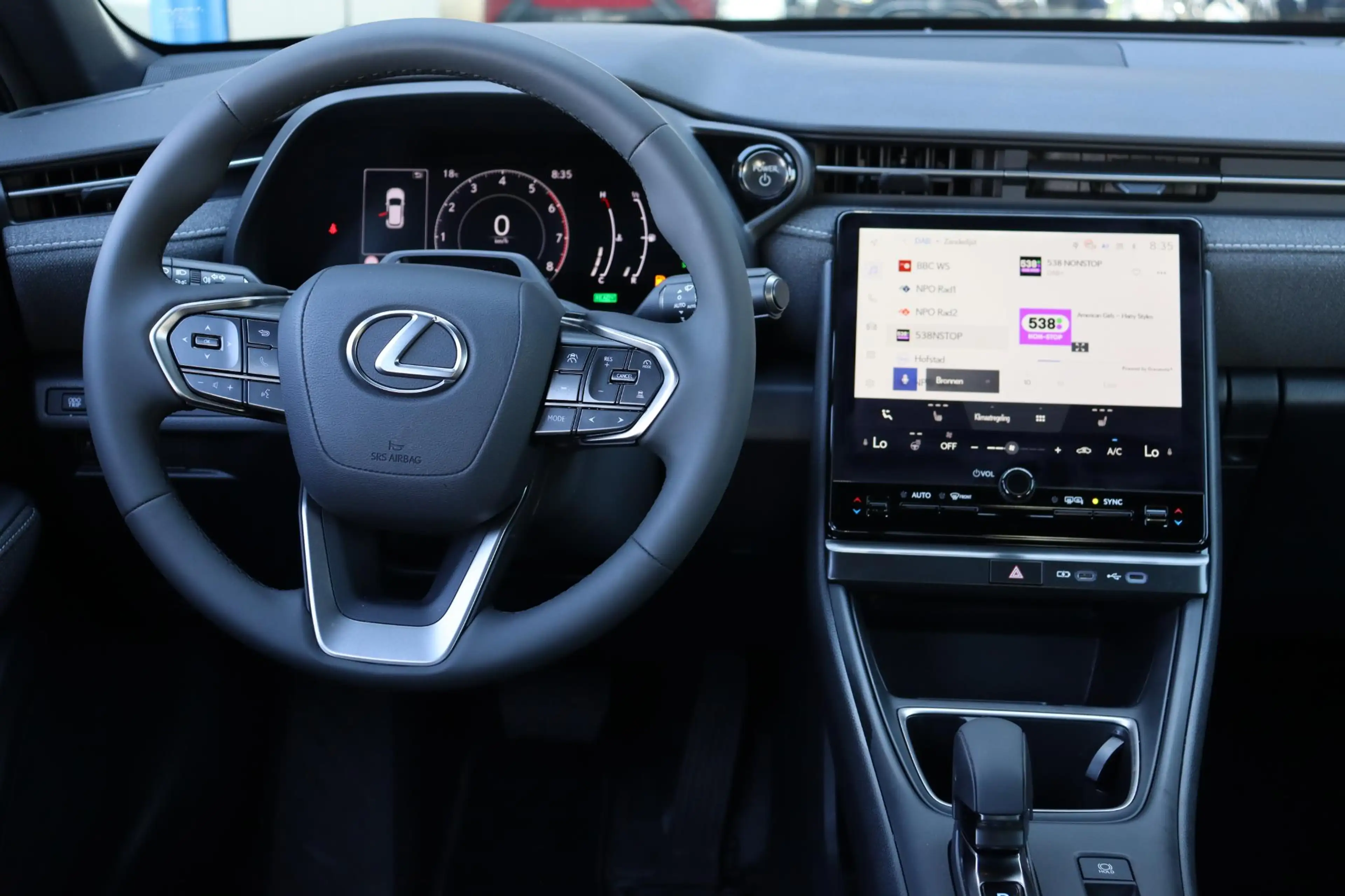 Lexus LBX Business Line 2WD Limited, Stuur, Stoelverwarming — photo 3