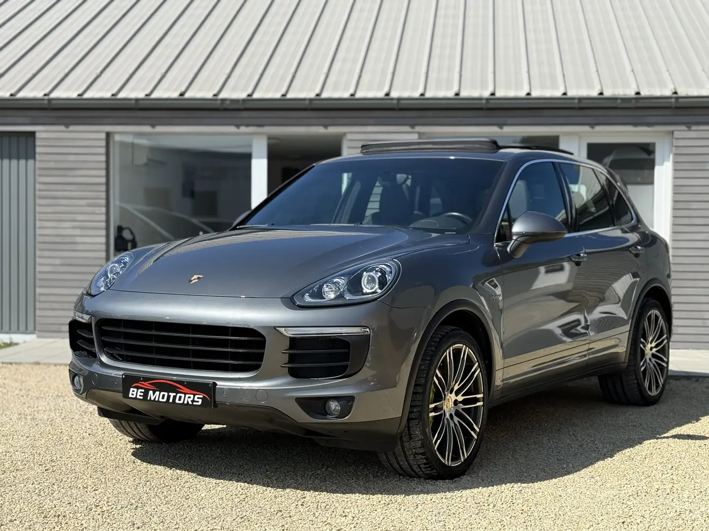 Porsche Cayenne S E-HYBRID 333CV TVAC PACKSPORT FULL OPTIONS Šedá - 1