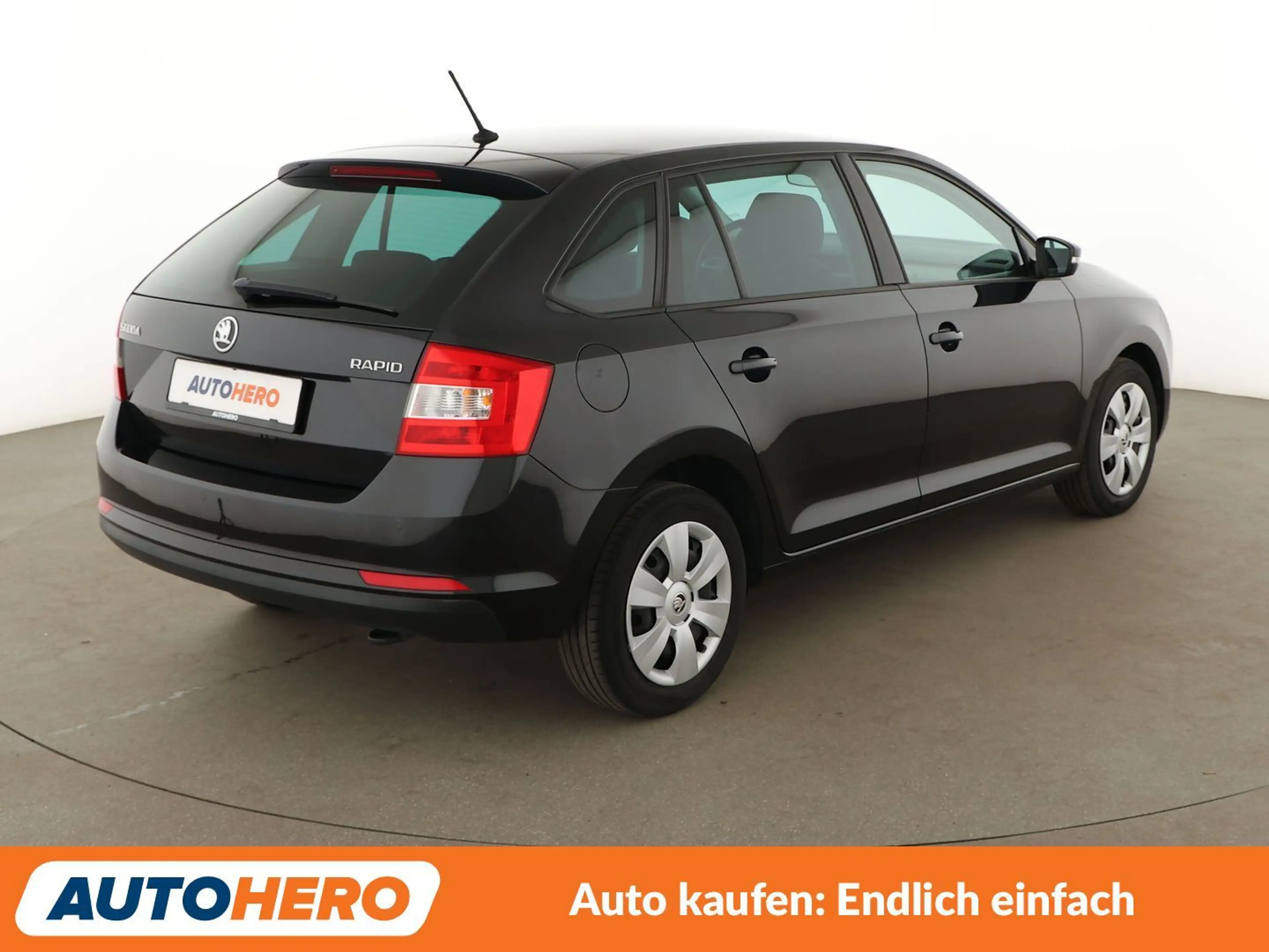 Skoda Rapid/Spaceback 1.2 TSI Ambition*TEMPO*PDC*SHZ* — photo 6