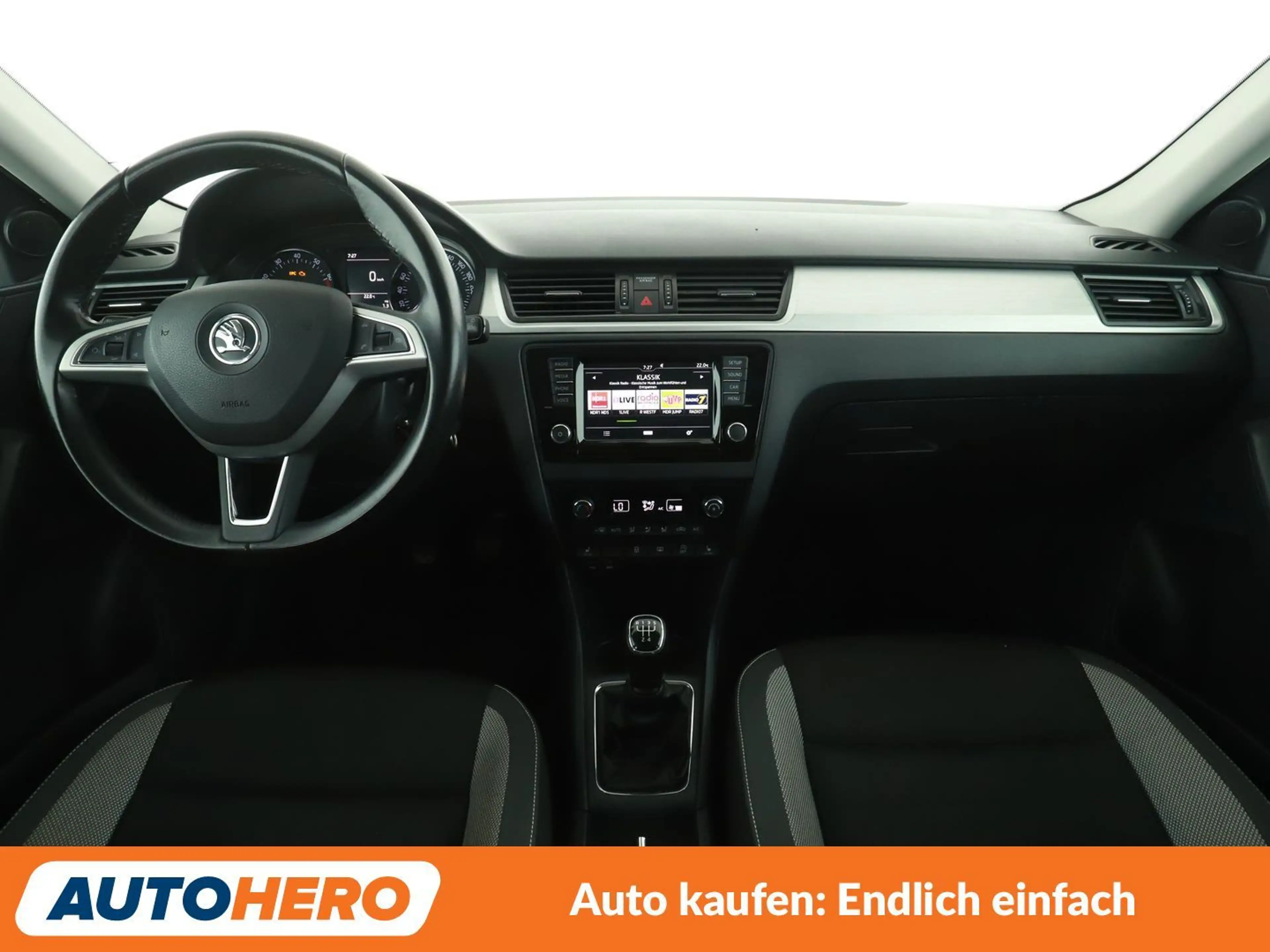 Skoda Rapid/Spaceback 1.2 TSI Ambition*TEMPO*PDC*SHZ* — photo 12