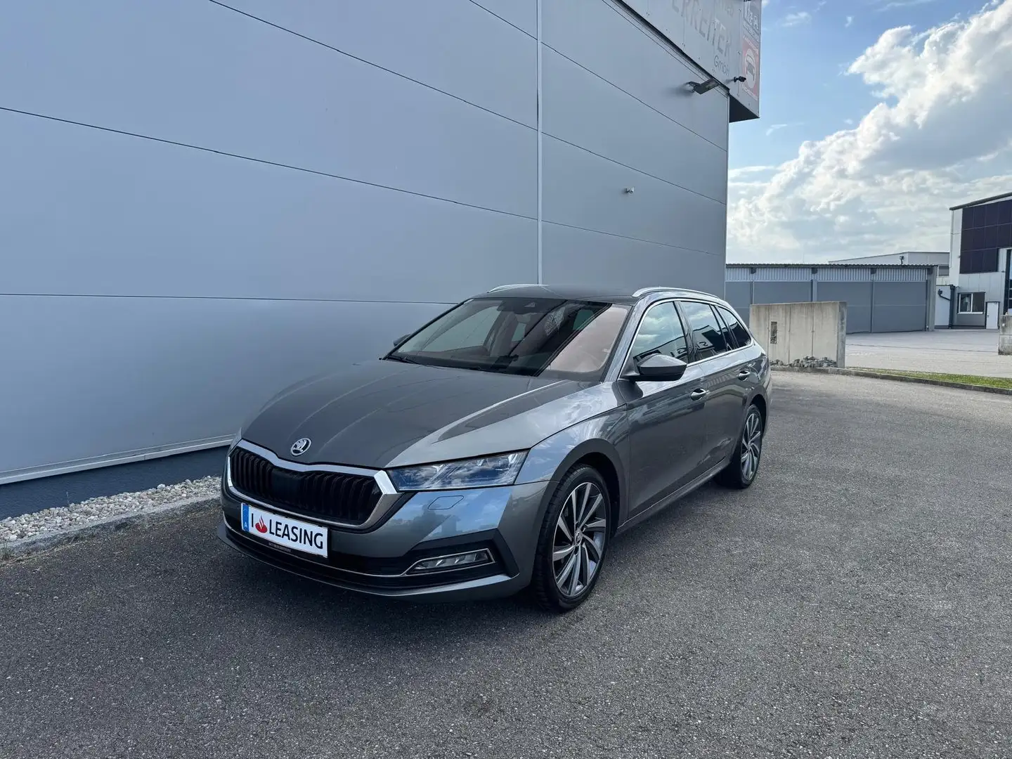 Skoda Octavia Combi Style 2.0 TDI DSG *AHK*APP*RFK*ACC*GARANTIE* Grau - 1