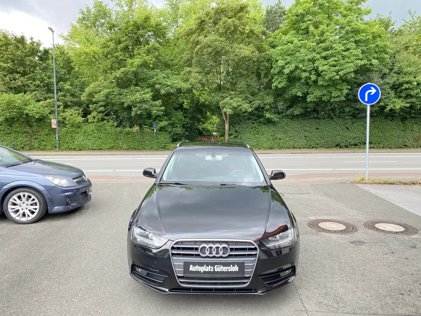 Audi A4 Avant 2.0 TDI DPF Ambition NAVI KLIMA SHZ PDC 17" Schwarz - 2