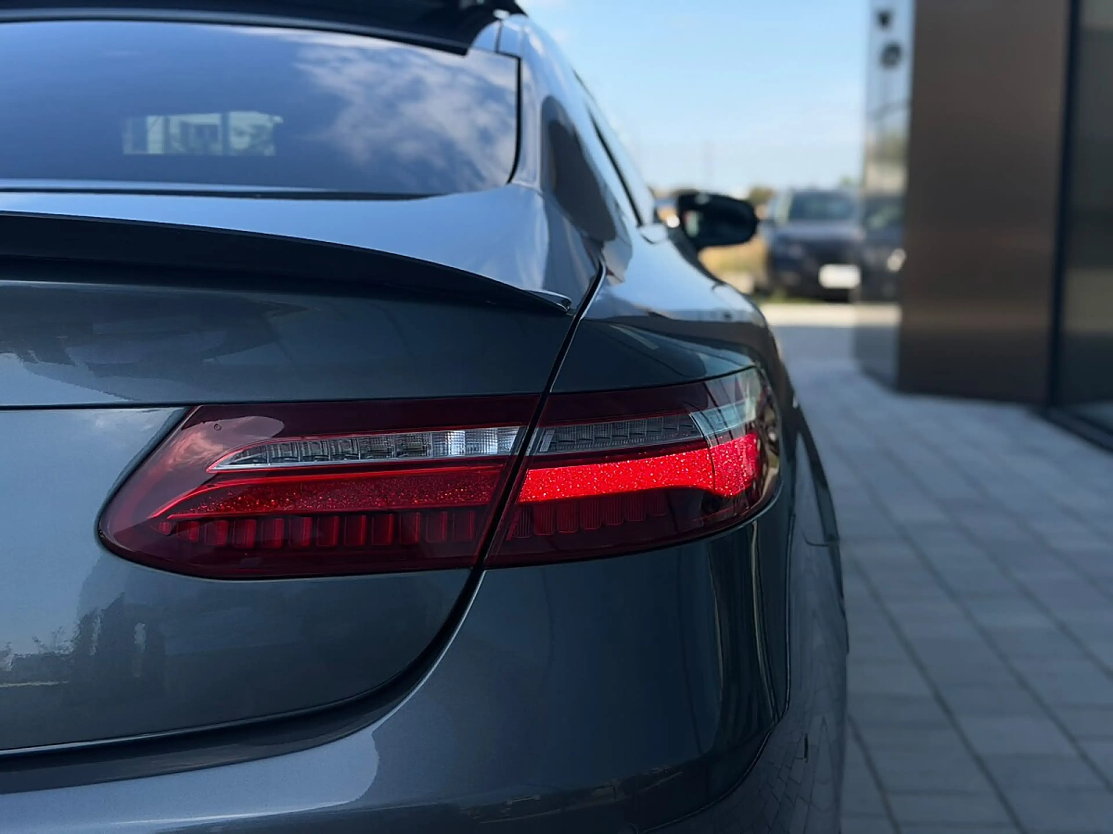 Mercedes-Benz E 350 Coupé Aut. AMG Line *STERNENHIMMELDACH* PANO* 360 — photo 9