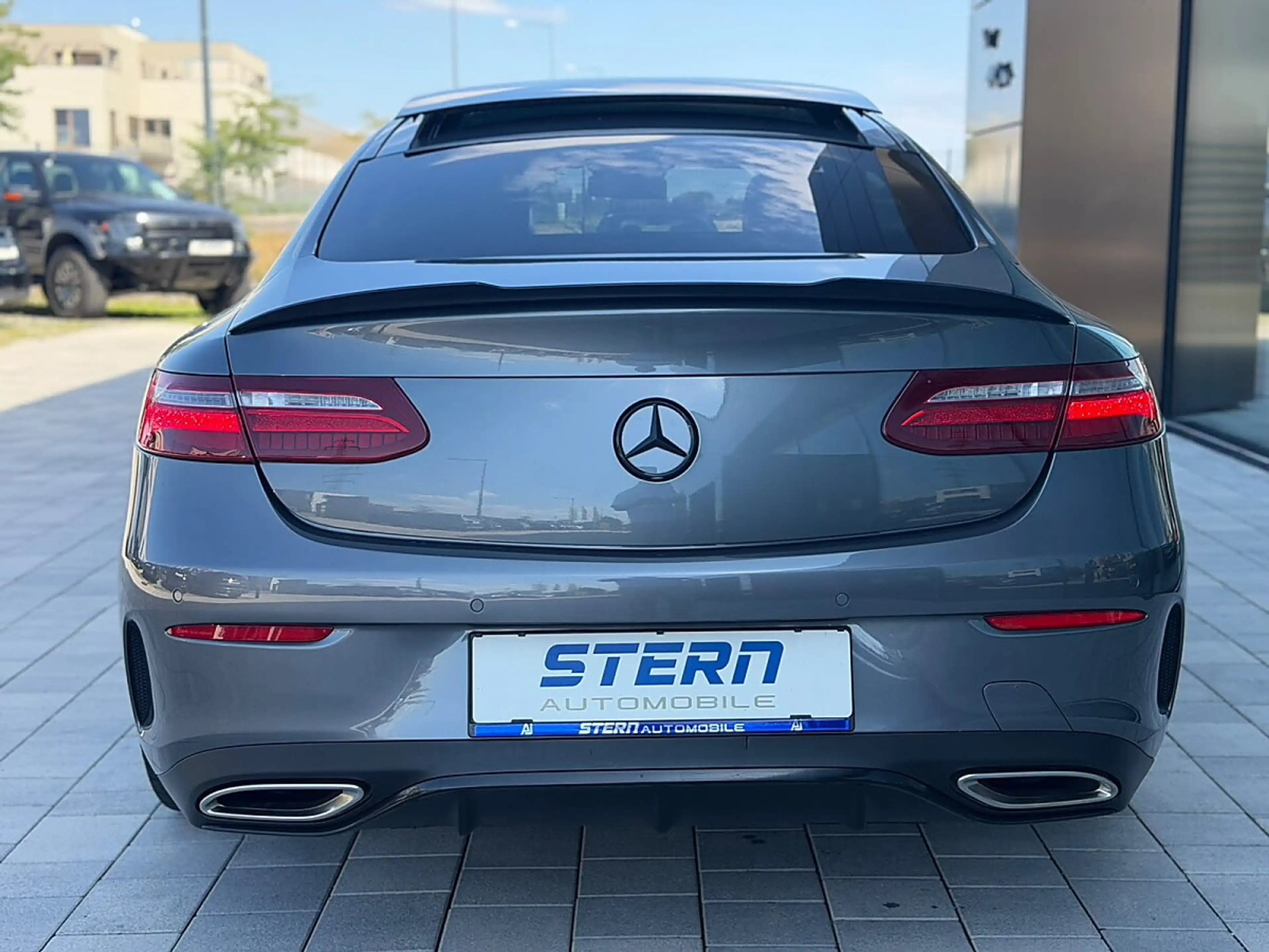 Mercedes-Benz E 350 Coupé Aut. AMG Line *STERNENHIMMELDACH* PANO* 360 — photo 5
