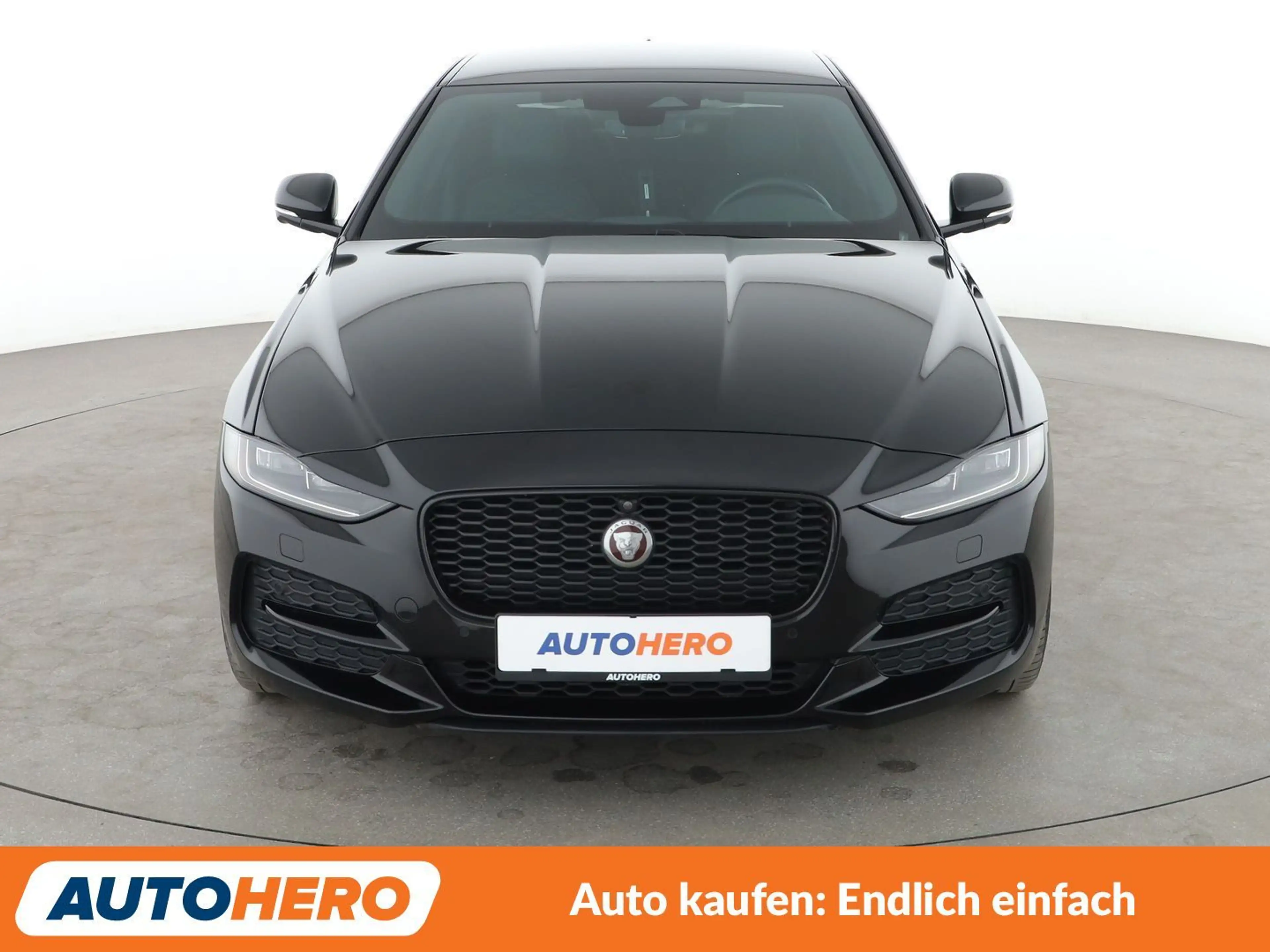 Jaguar XE D200 Mild-Hybrid HSE AWD Aut.*NAVI*LED*ACC*CAM*PDC — photo 9