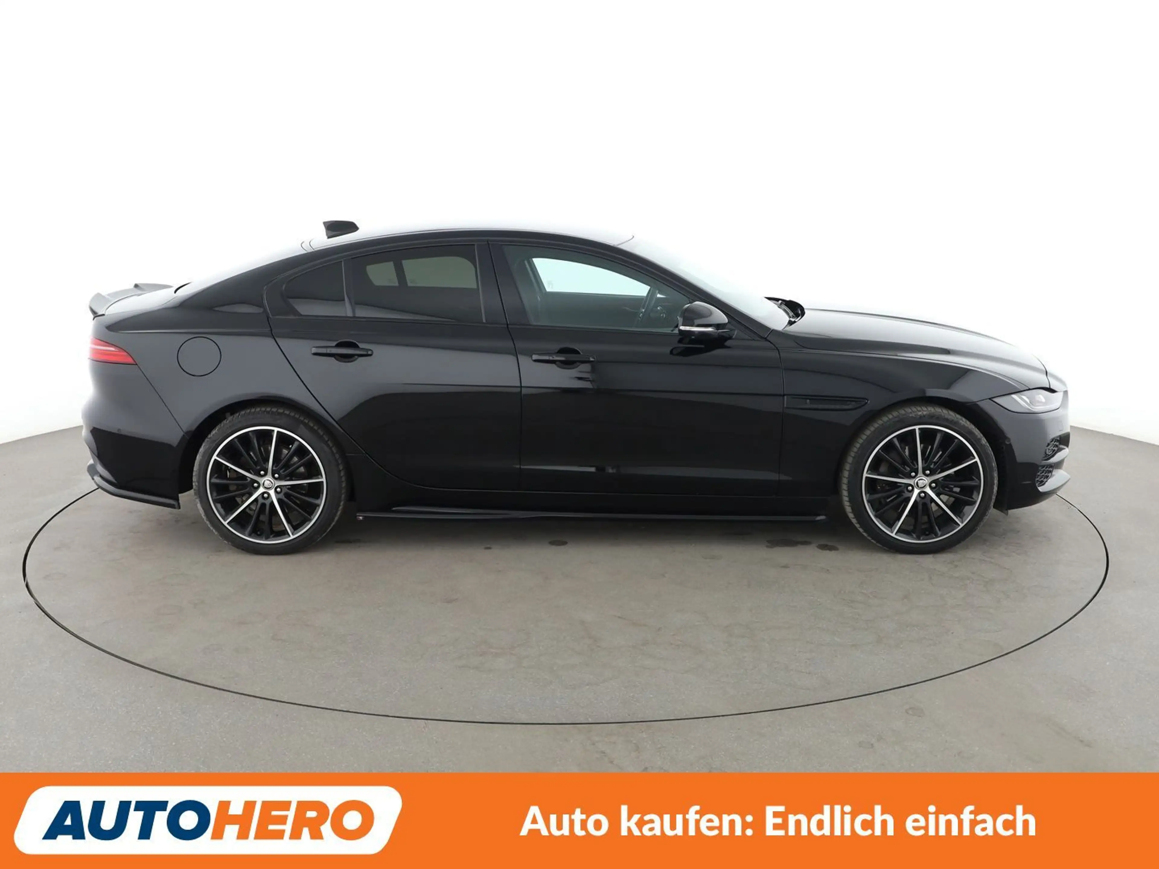 Jaguar XE D200 Mild-Hybrid HSE AWD Aut.*NAVI*LED*ACC*CAM*PDC — photo 7