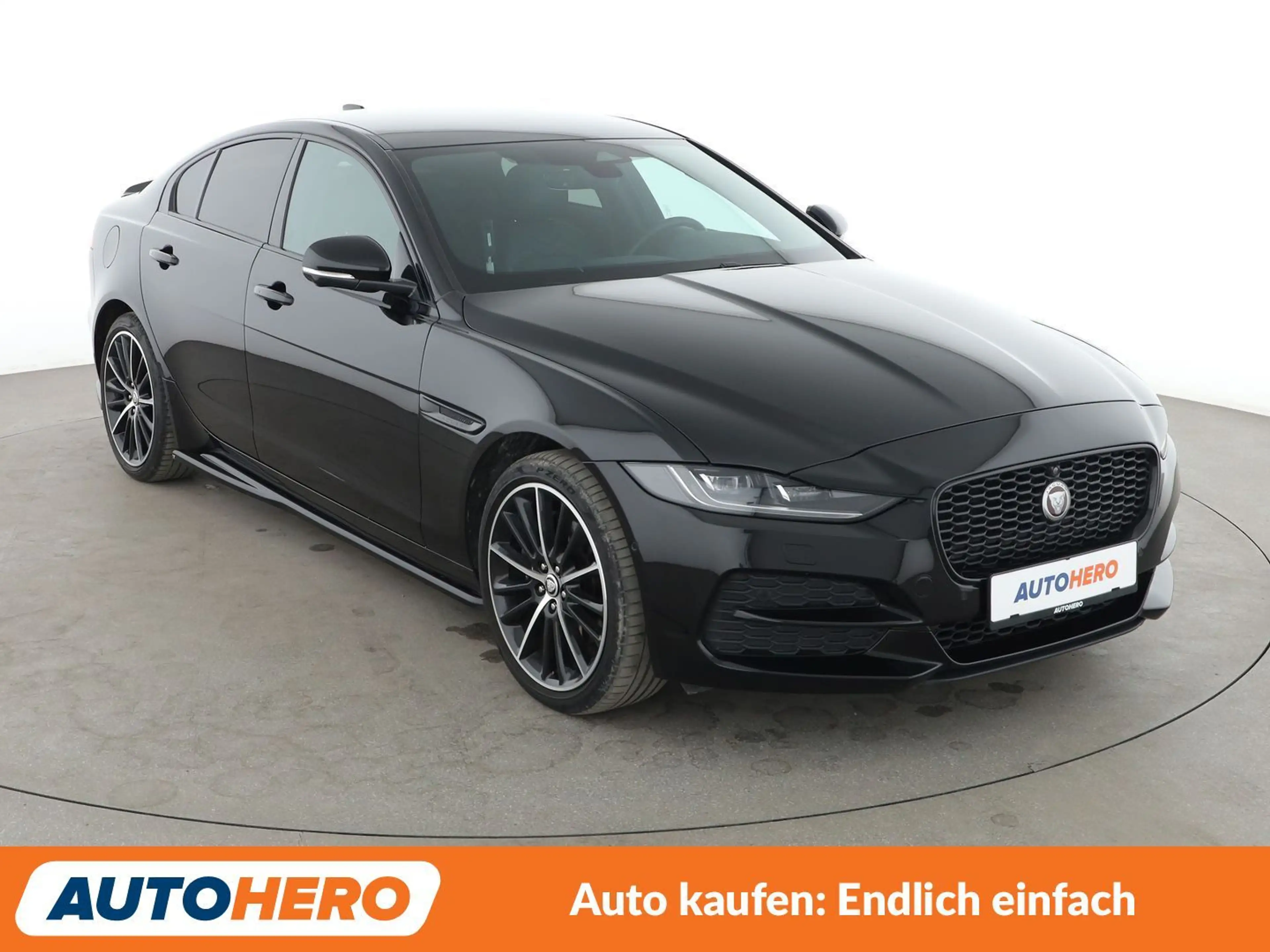 Jaguar XE D200 Mild-Hybrid HSE AWD Aut.*NAVI*LED*ACC*CAM*PDC — photo 8