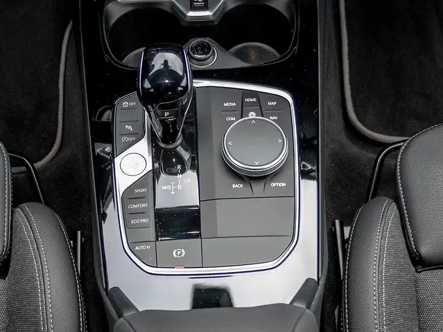 BMW 2 Series view 10