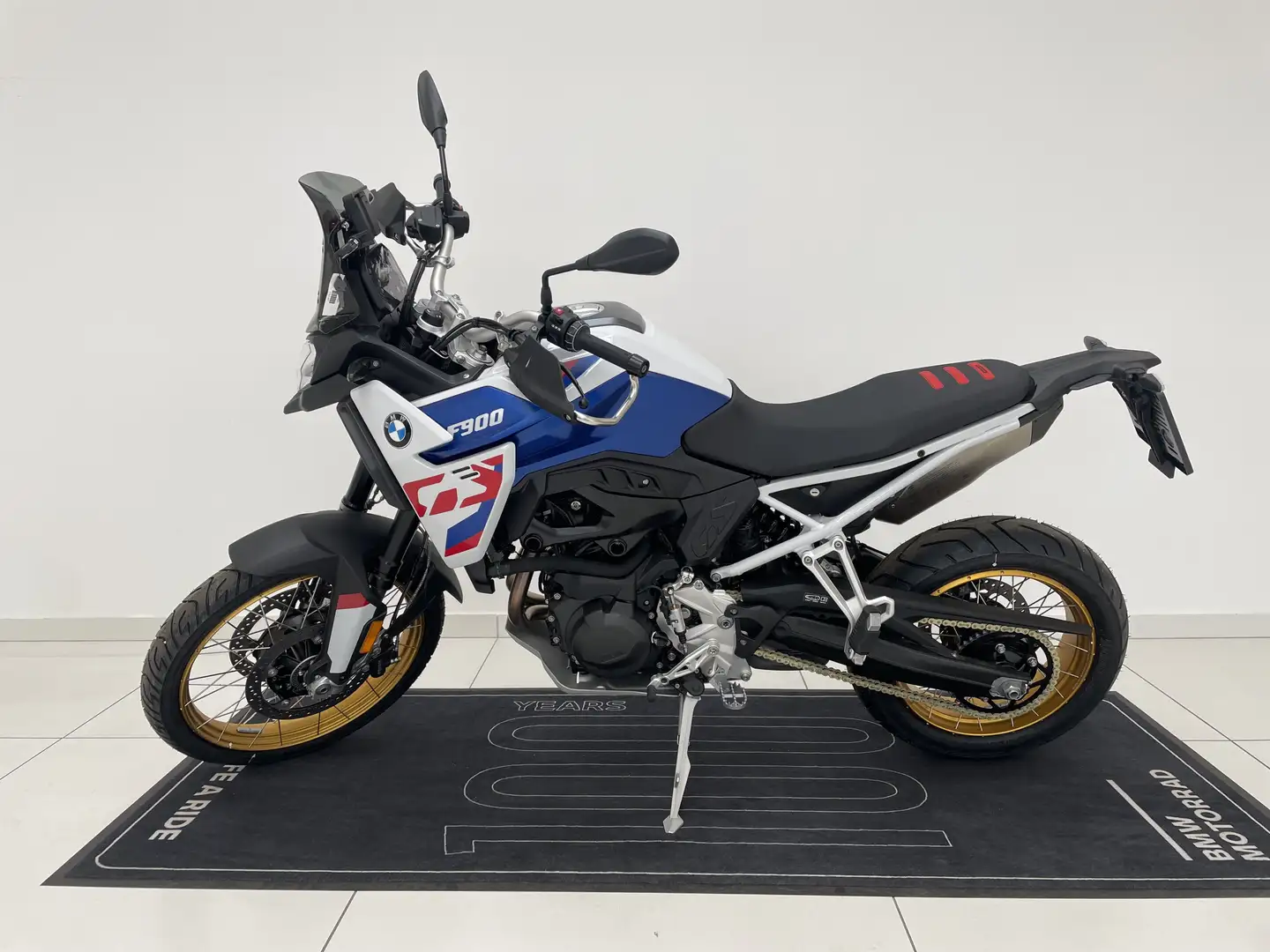 BMW F 900 GS Blanc - 2