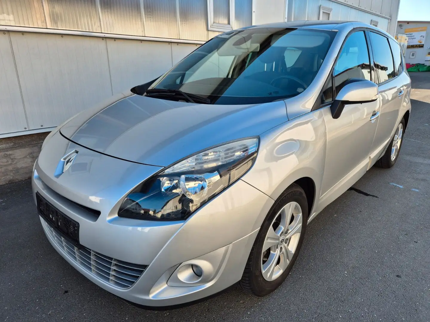 Renault Grand Scenic 1.5 dCi Aut. Leder Navi 7 Sitze Szürke - 1