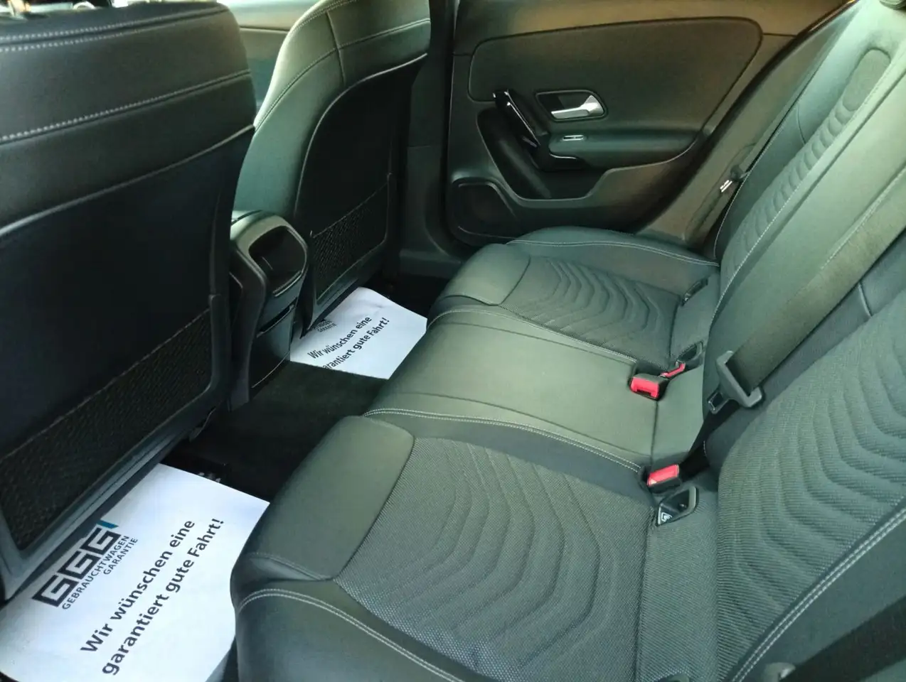 Mercedes-Benz A 200 Citadine 5 portes — photo 21 sur 46