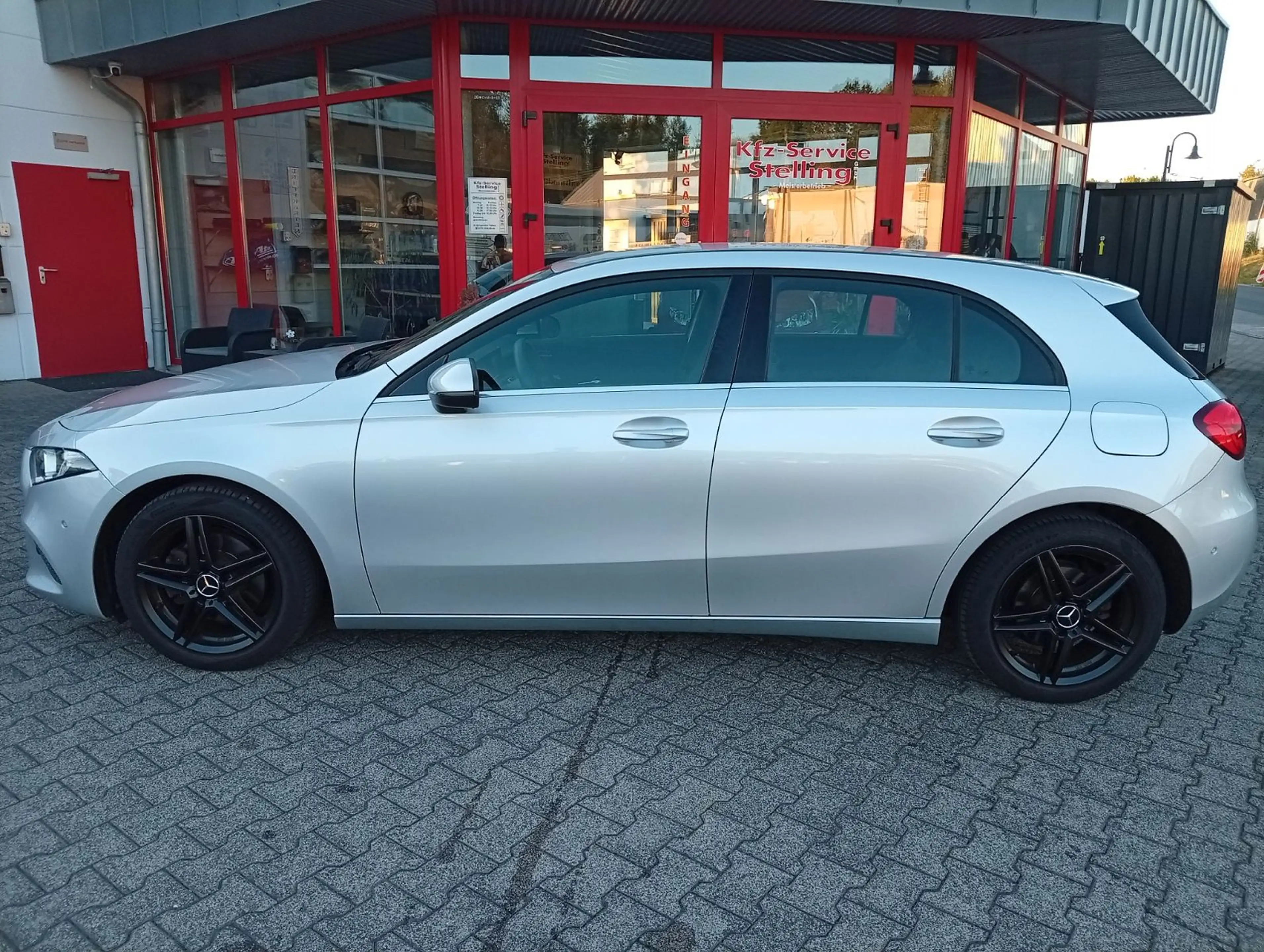Mercedes-Benz A 200 Service nur bei MB, Garantie — photo 12