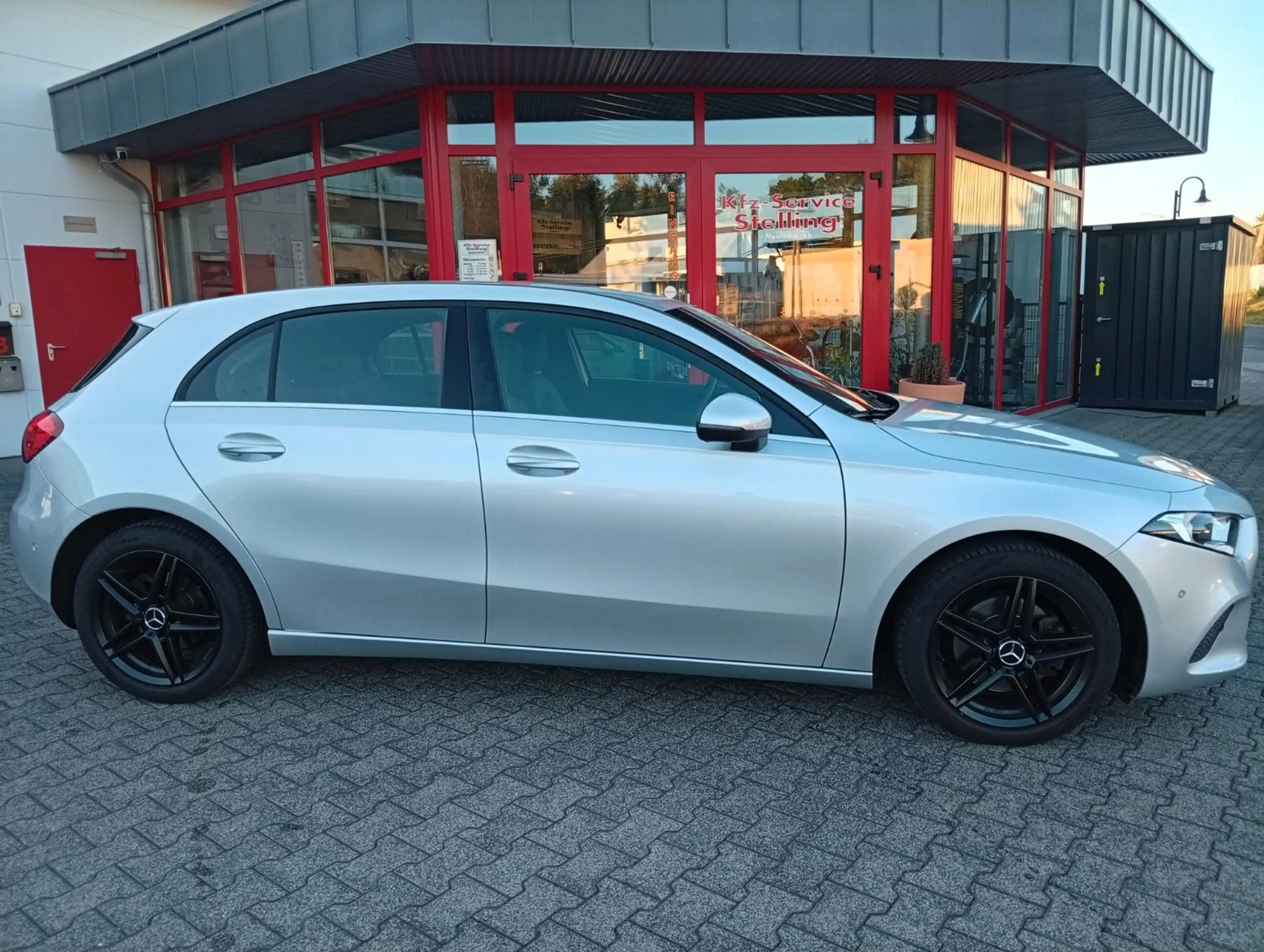 Mercedes-Benz A 200 Service nur bei MB, Garantie — photo 13