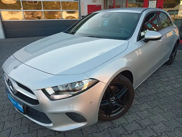 Mercedes-Benz A 200 Service nur bei MB, Garantie