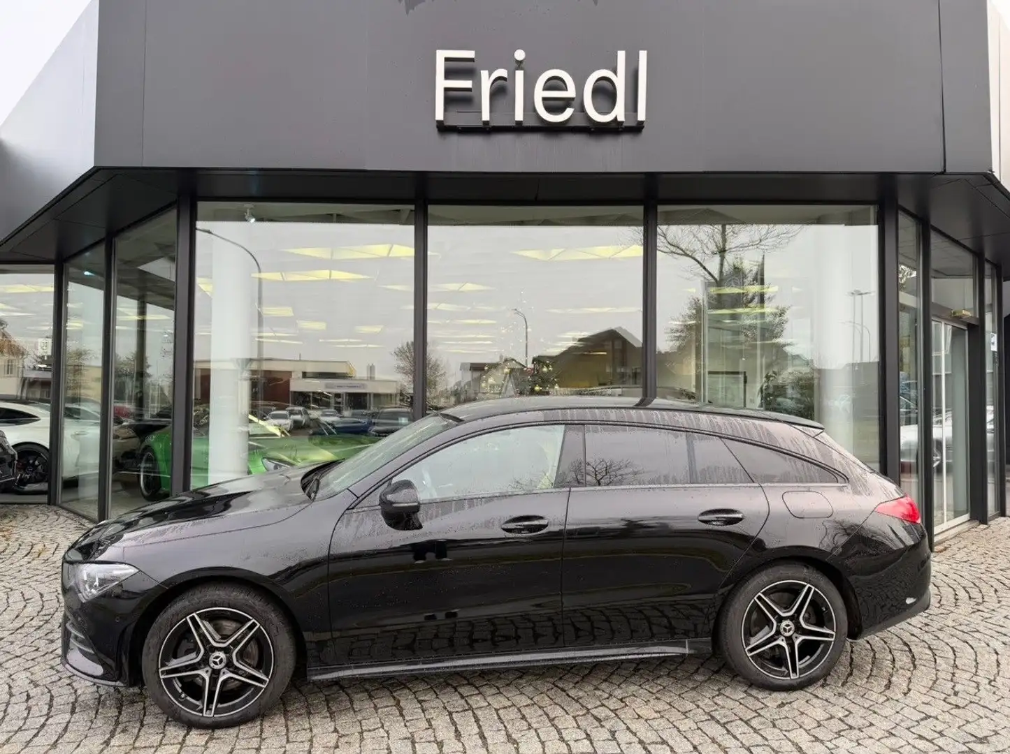 Mercedes-Benz CLA 250 CLA 250e AMG, Night, AHK, LED, Schwarz - 1