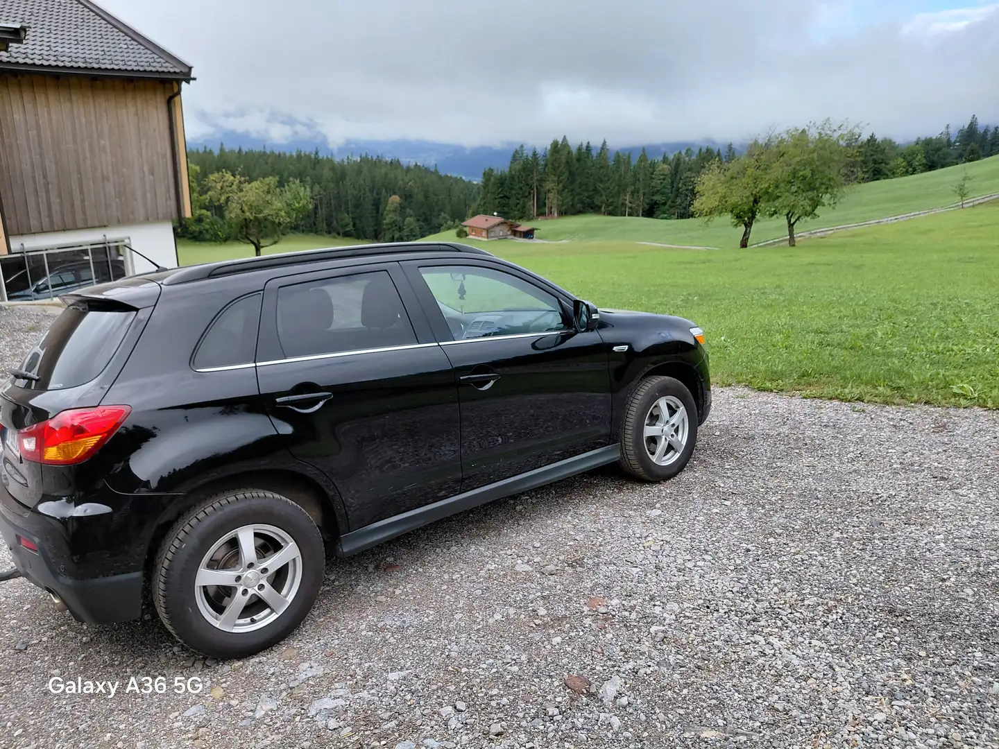 Mitsubishi ASX ASX 1,8 DI-D LP Invite Invite Schwarz - 2