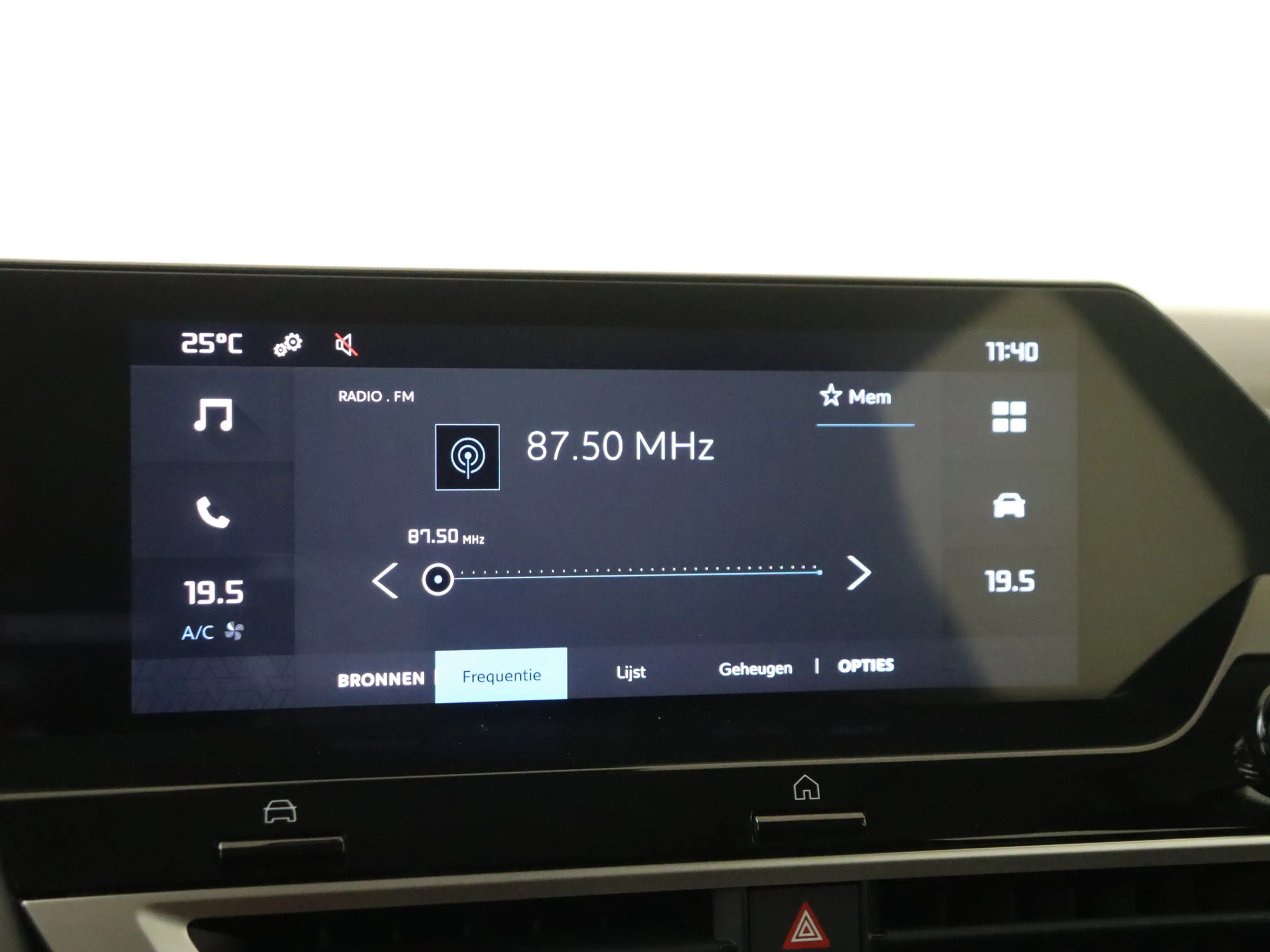 Citroen E-C4 Electric You 50 kWh — photo 15