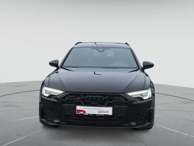Audi S6 view 2