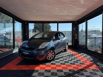 Yaris 1.33 - 100 VVT-i  Dual VVT-i Sol