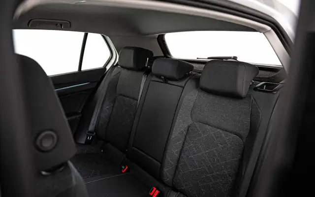 Volkswagen Golf view 7