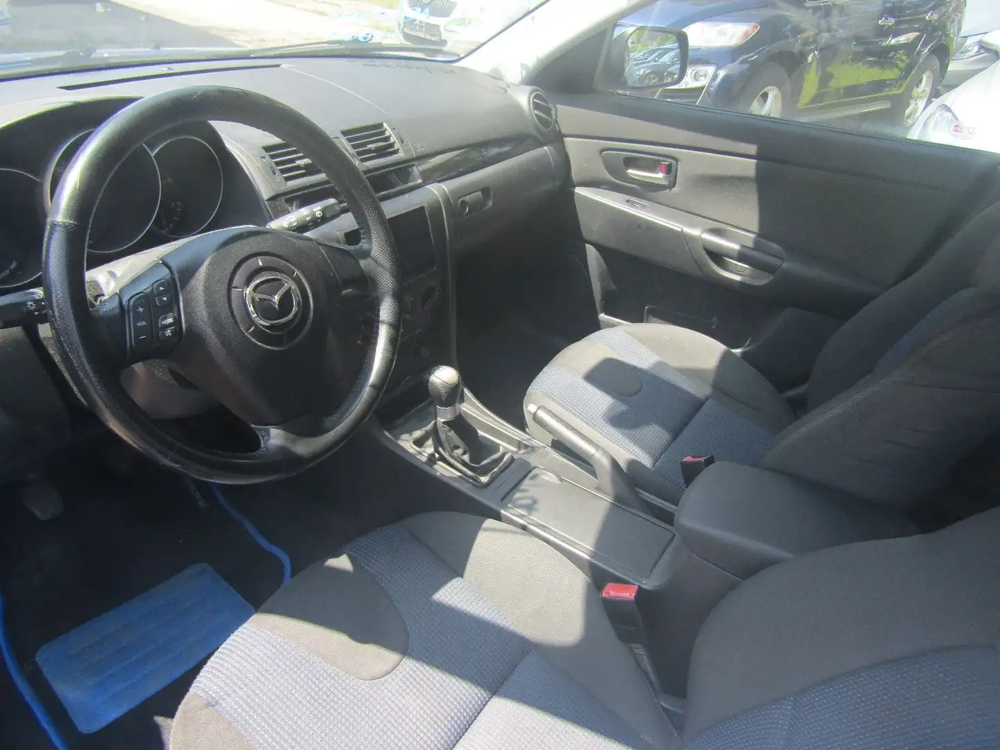 Mazda 3 Touchscreen plava - 2