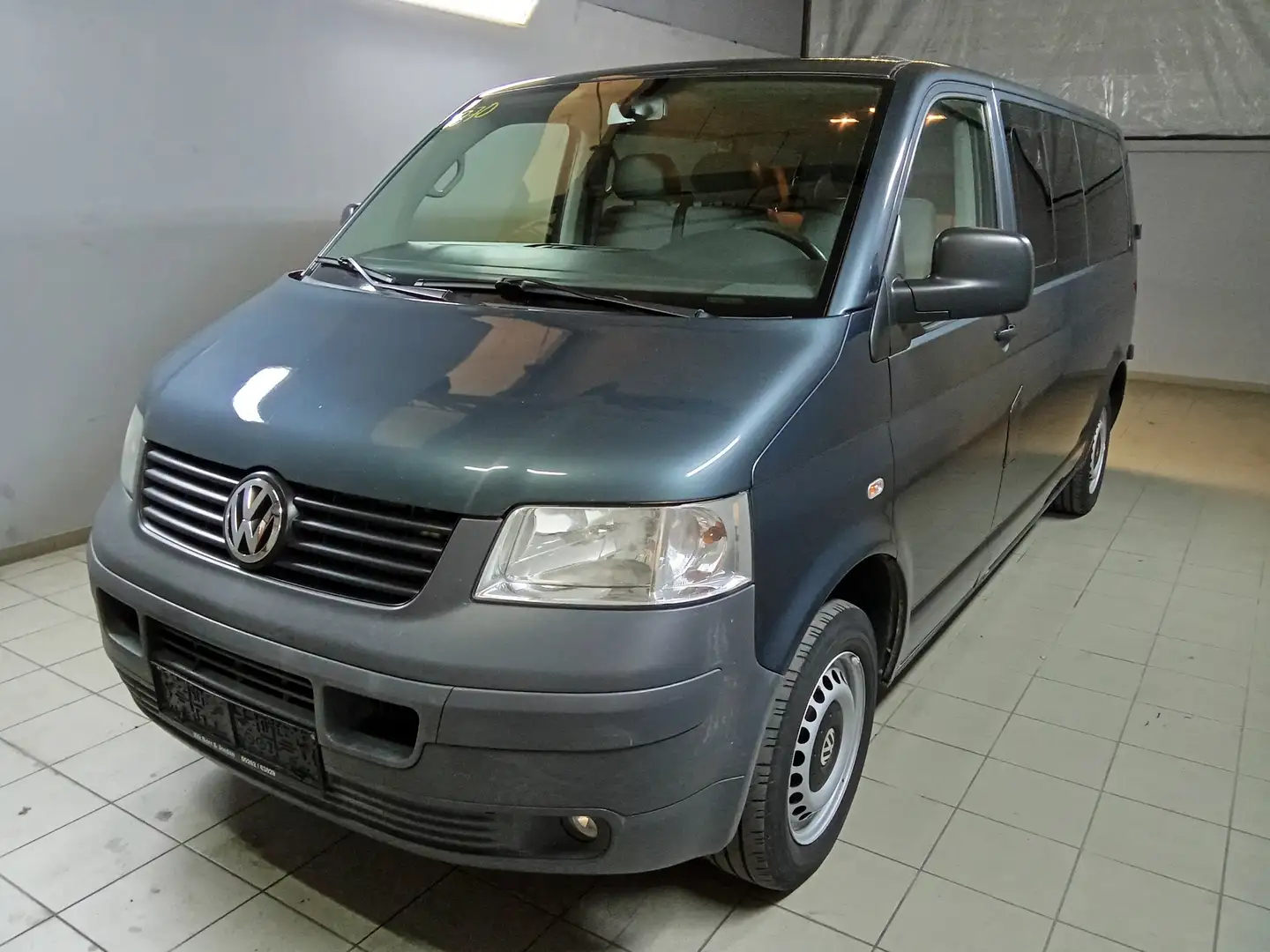 Volkswagen T5 Caravelle Caravelle Trendline 4Motion lang Kein Tüv Gris - 1
