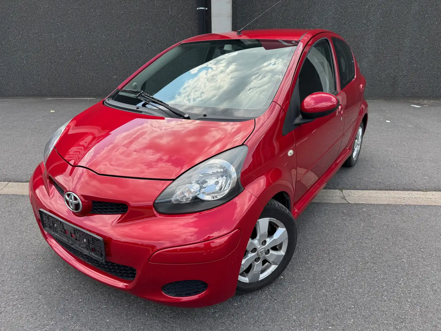 Toyota Aygo 1.0i VVT-i MIAMI Prêt à immatriculer Orange - 1