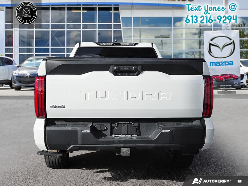 2024 Toyota Tundra SR  - Navigation -  Apple CarPlay — снимка 1