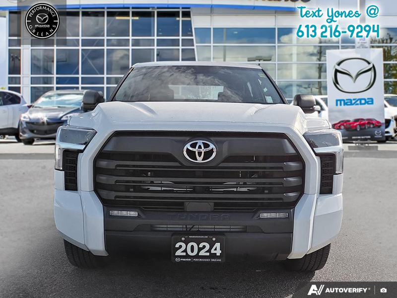 2024 Toyota Tundra SR  - Navigation -  Apple CarPlay — снимка 1