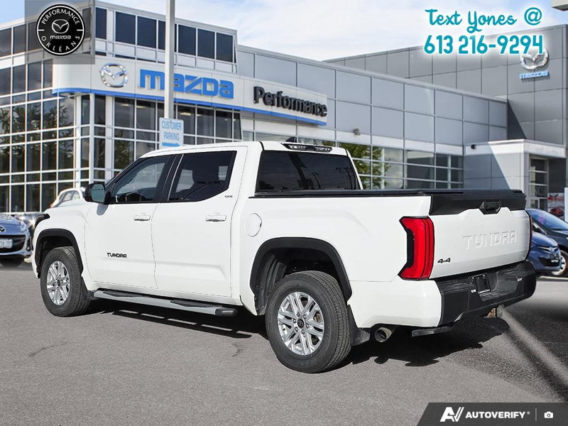 2024 Toyota Tundra SR  - Navigation -  Apple CarPlay — снимка 1