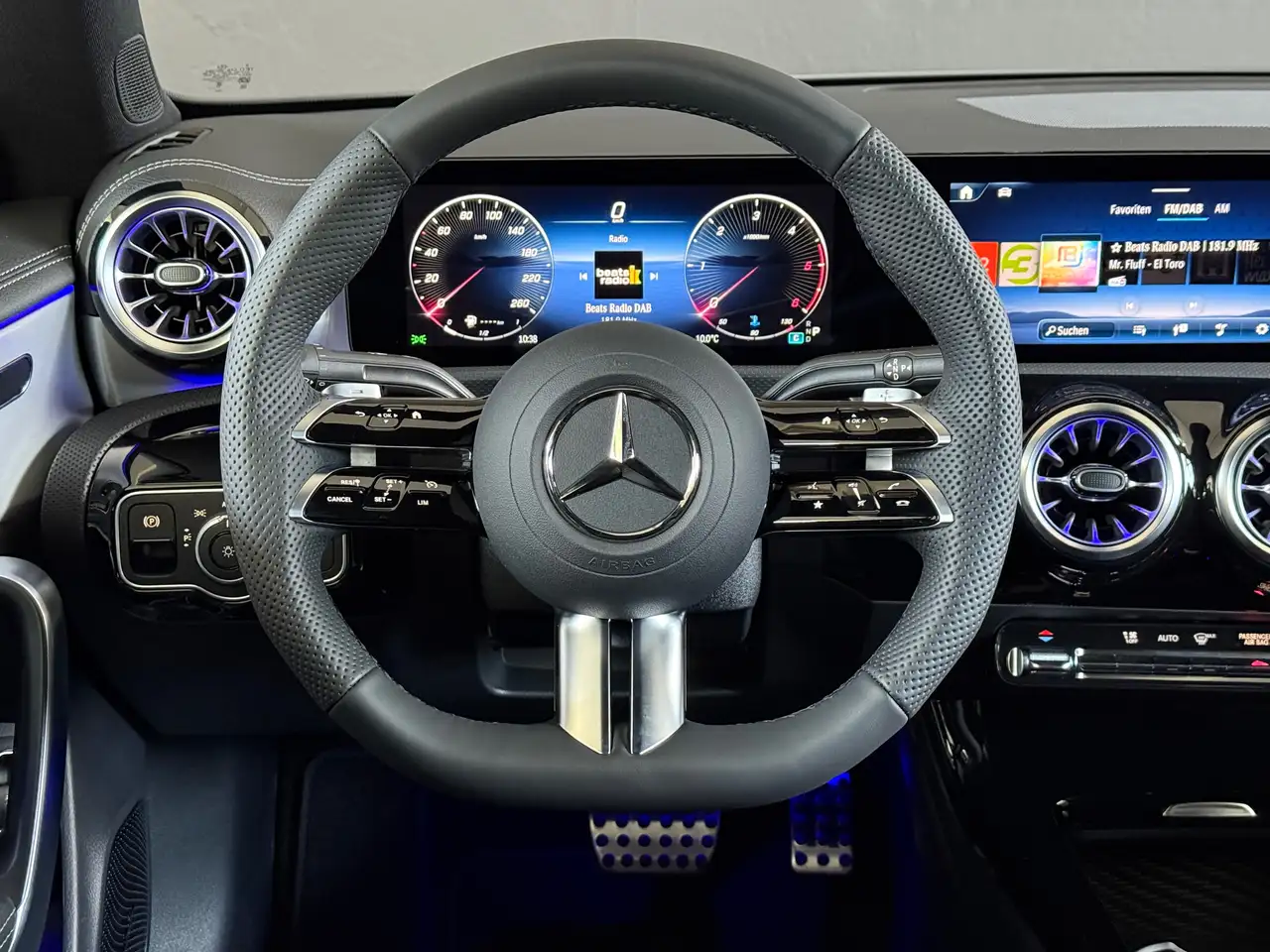 Mercedes-Benz CLA 2026 — фото 15