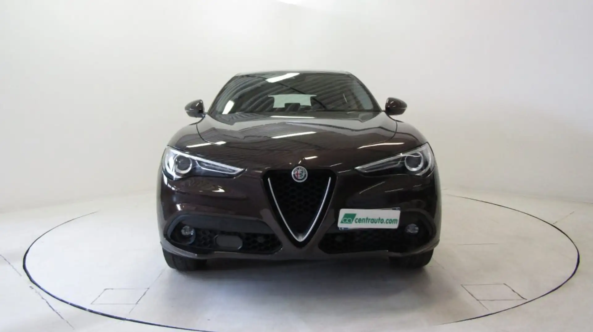Alfa Romeo Stelvio 2.2 D AT8 Q4 Business Коричневий - 2
