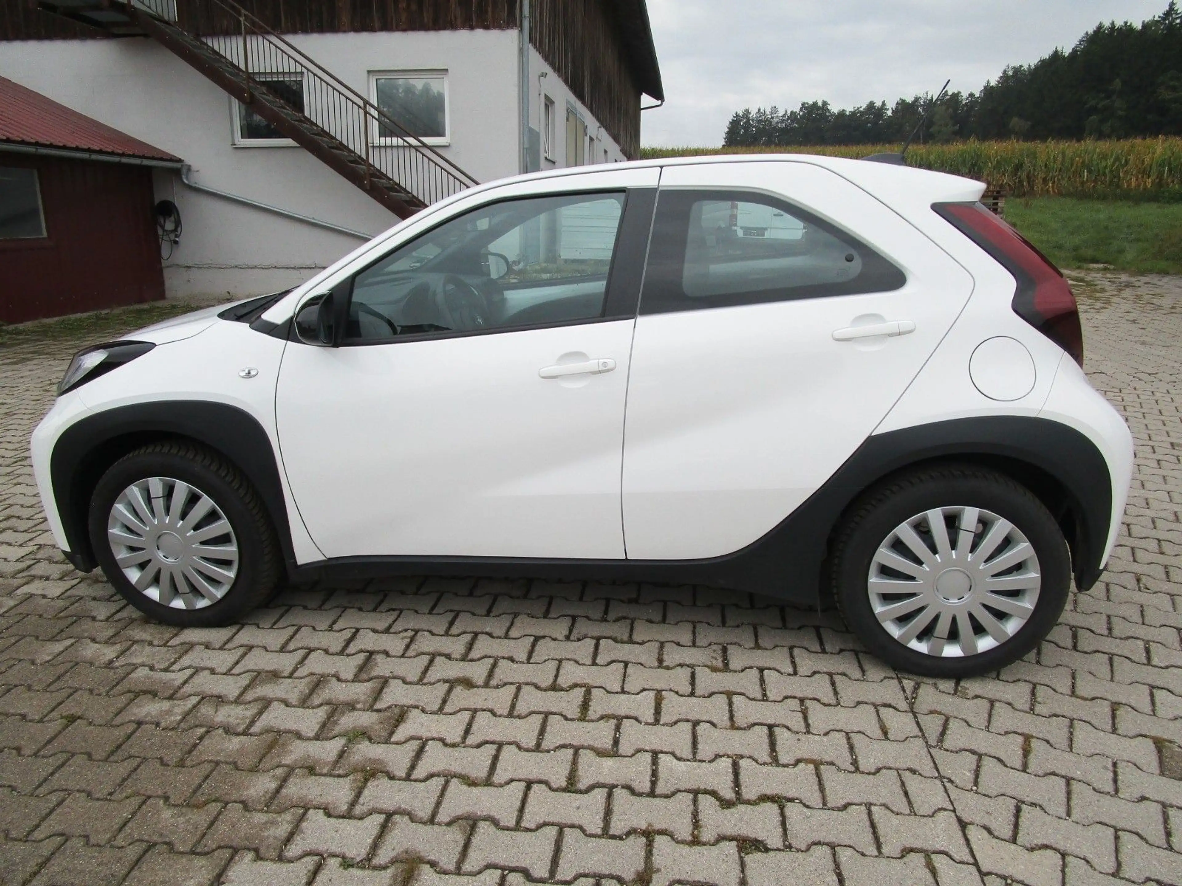 Toyota Aygo X Business Edition — photo 7