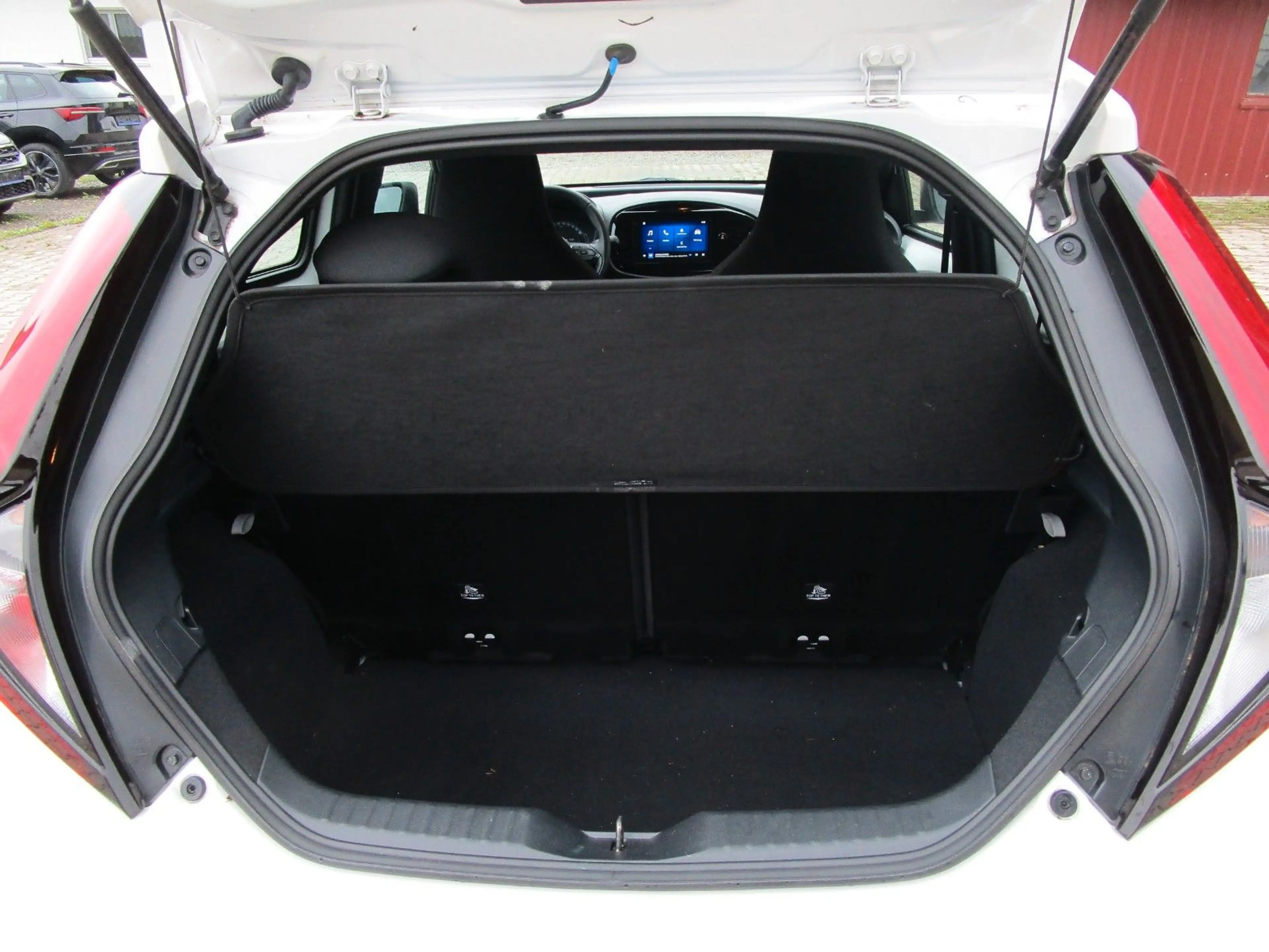 Toyota Aygo X Business Edition — photo 10