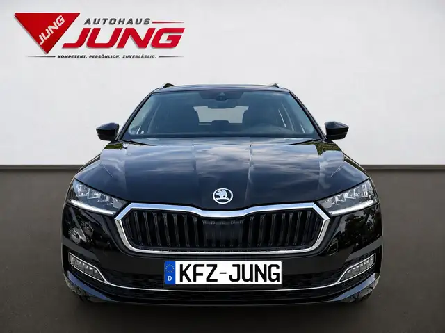 Skoda Octavia view 8